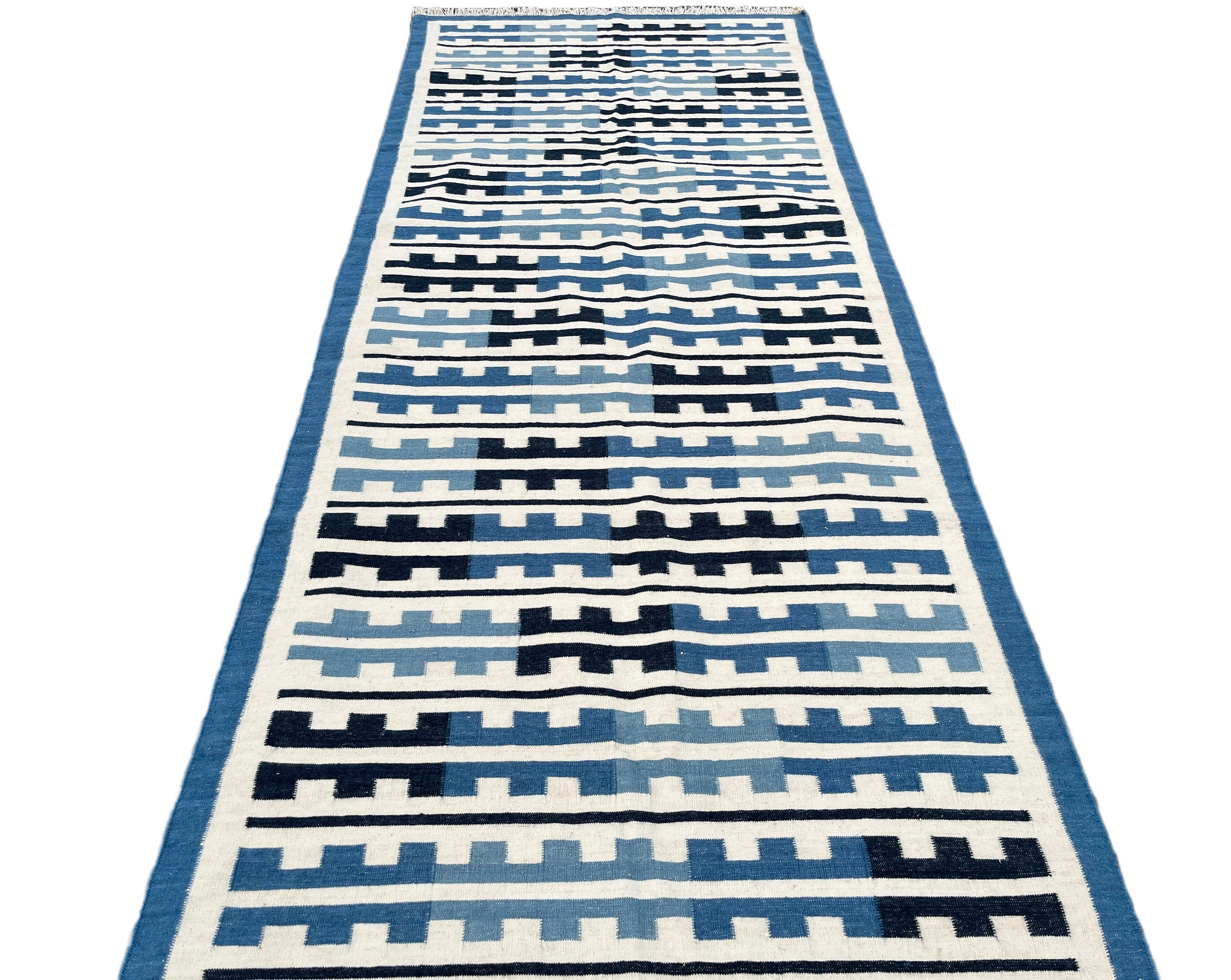 Modern Handmade Woolen Flat Weave Blue And White Runner Rug-6312