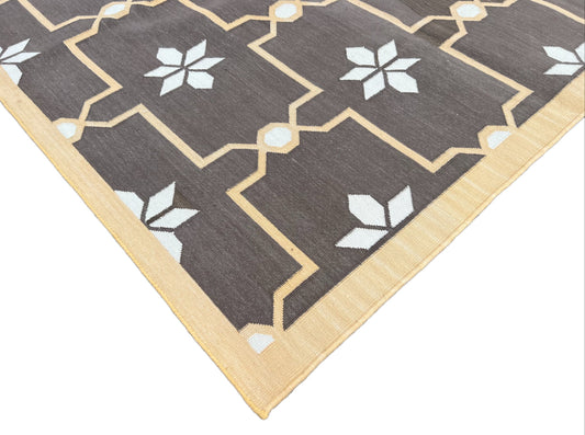 Modern Handmade Cotton Scalloped Rug