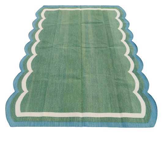 Modern Handmade Cotton Scalloped Rug