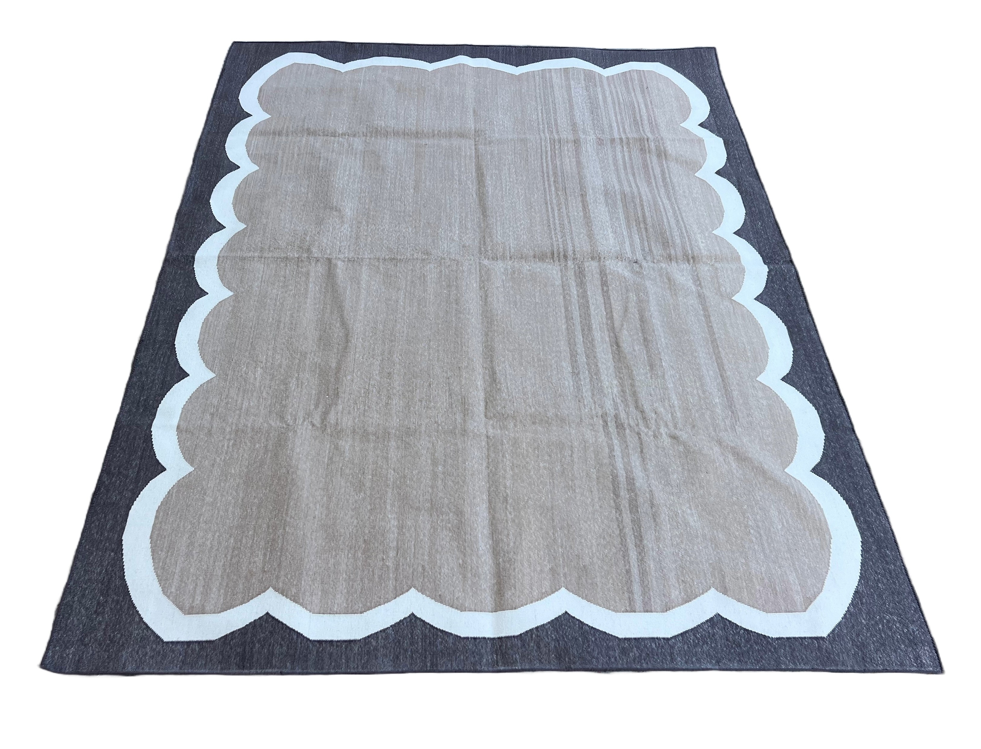 Modern Handmade Cotton Beige, Cream and Coffee Brown Scalloped Rug-6796