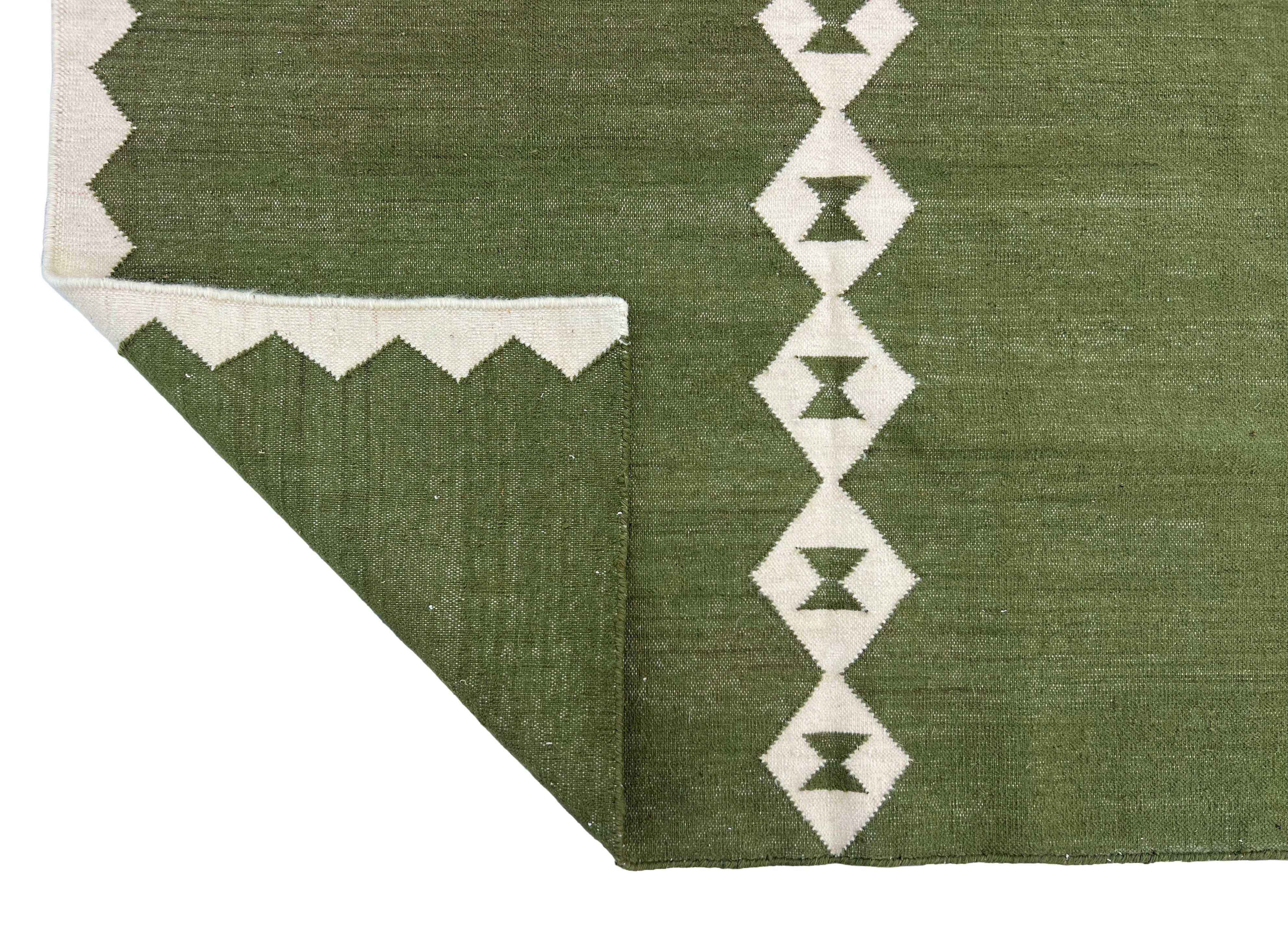 Modern Handmade Woolen Olive Green And White Diamond Rug-6845