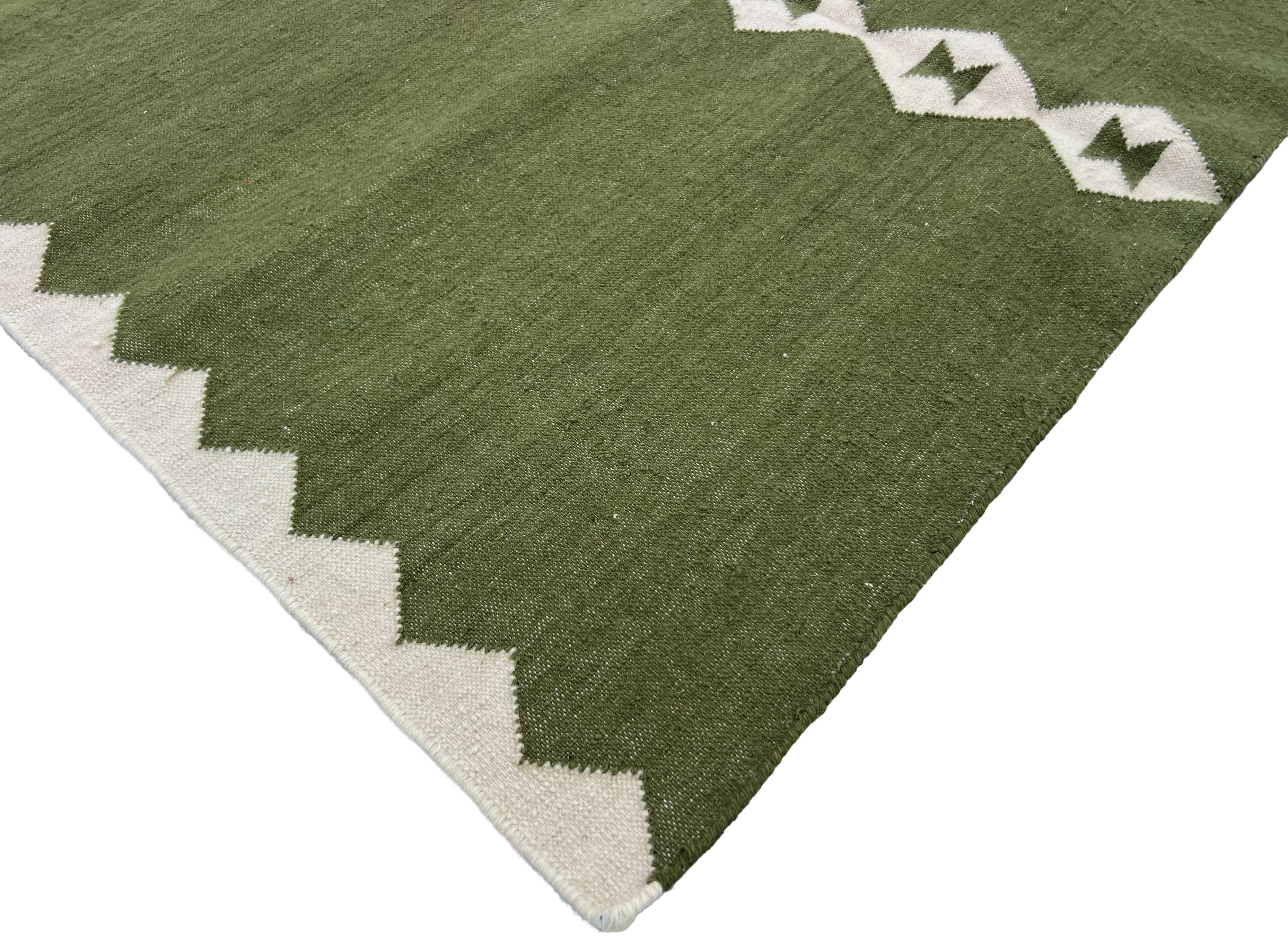 Modern Handmade Woolen Olive Green And White Diamond Rug-6845