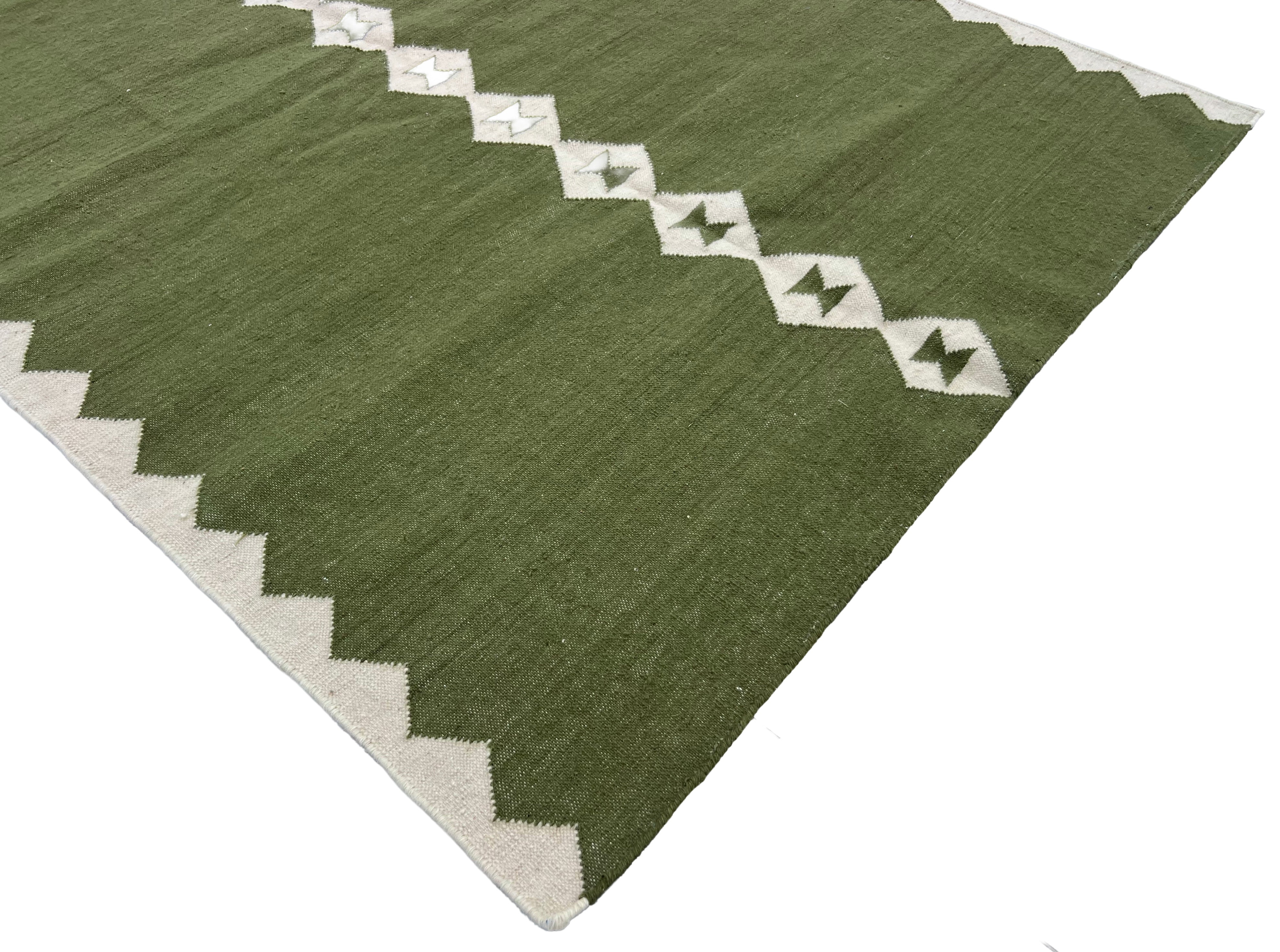 Modern Handmade Woolen Olive Green And White Diamond Rug-6845