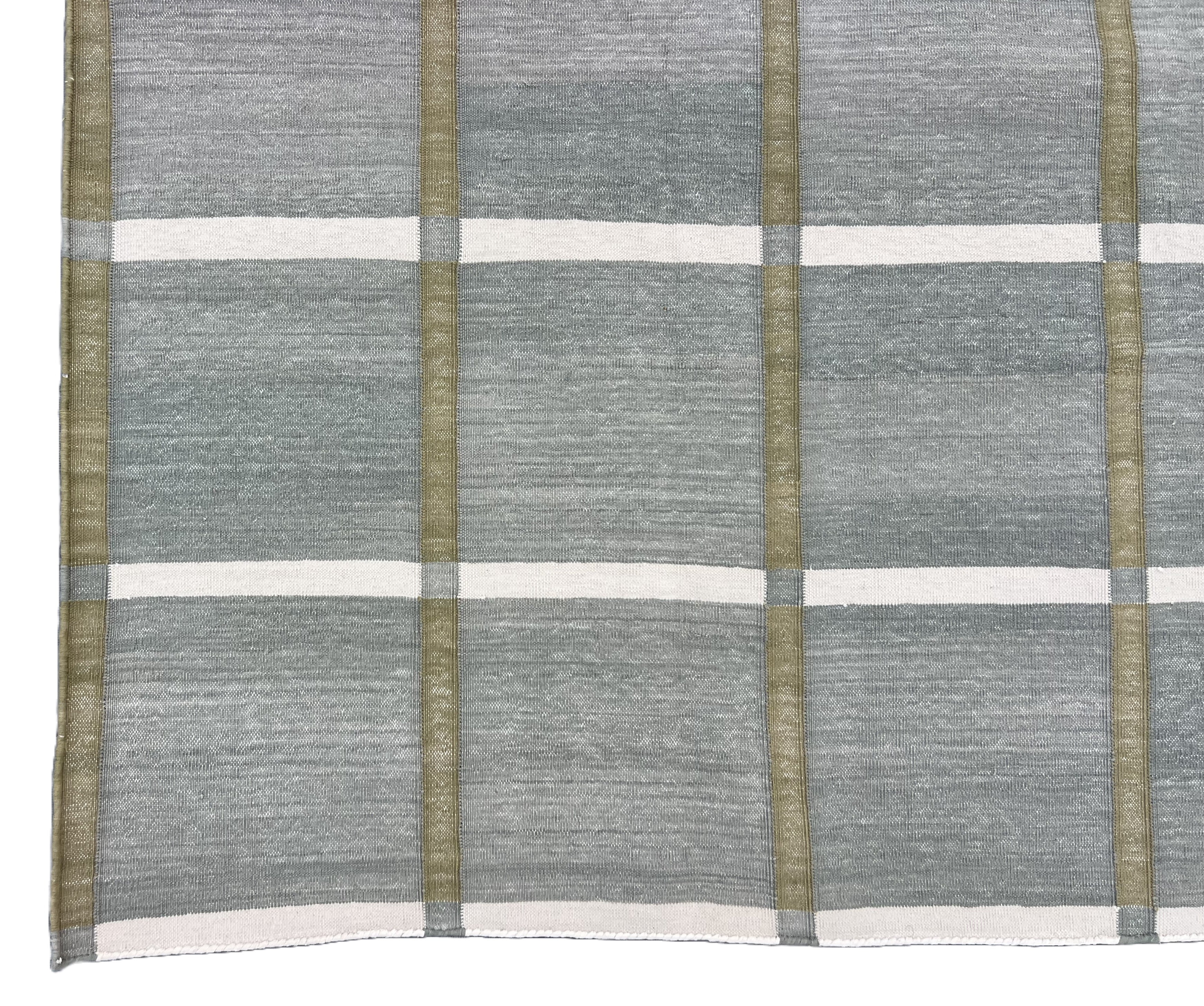 Modern Handmade Cotton Gray, Cream And Olive Green Windowpane Checked Area Rug-6853