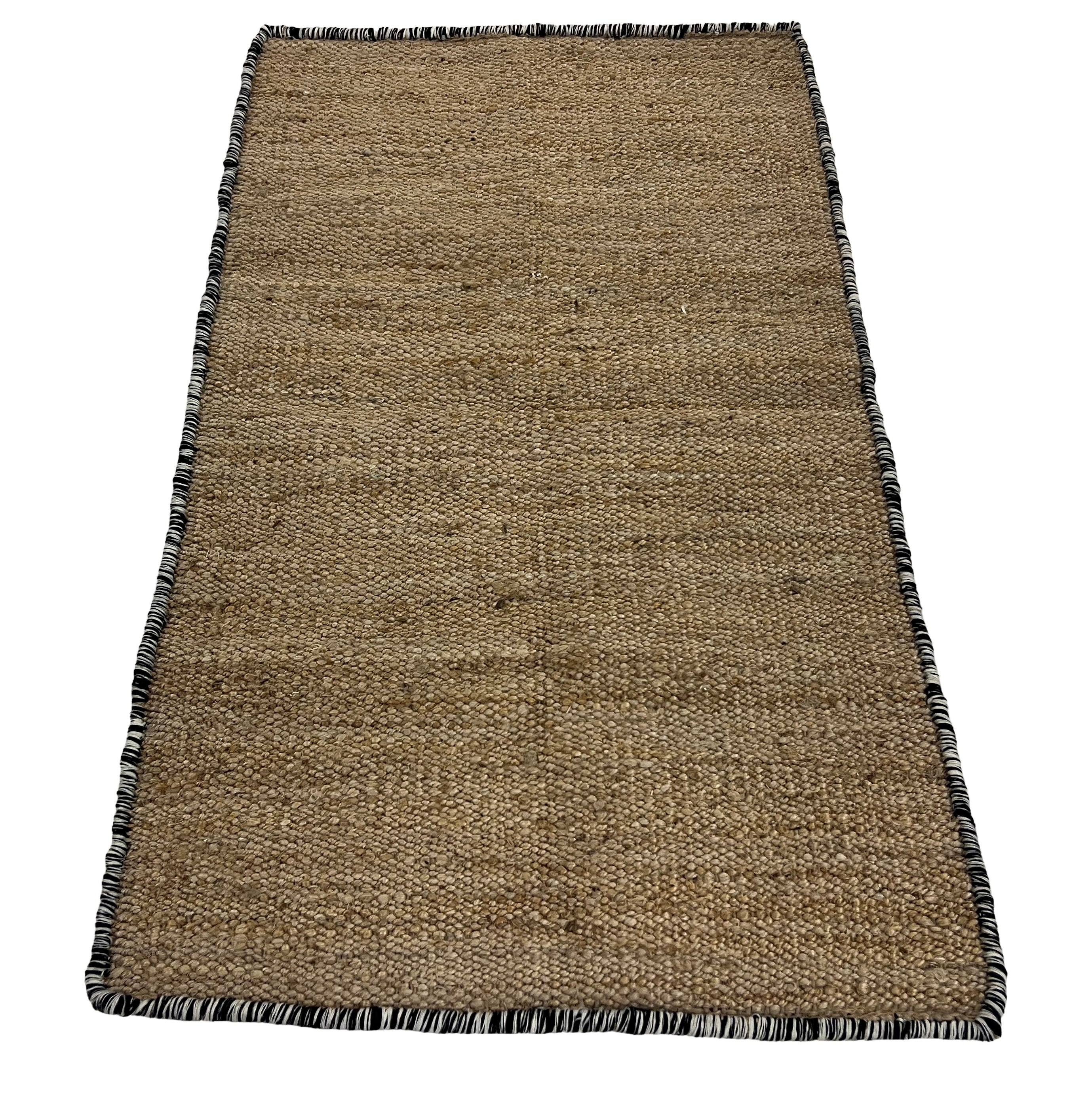 Modern Handwoven Natural Jute Kilim Rug with New Zealand Wool Border -8051