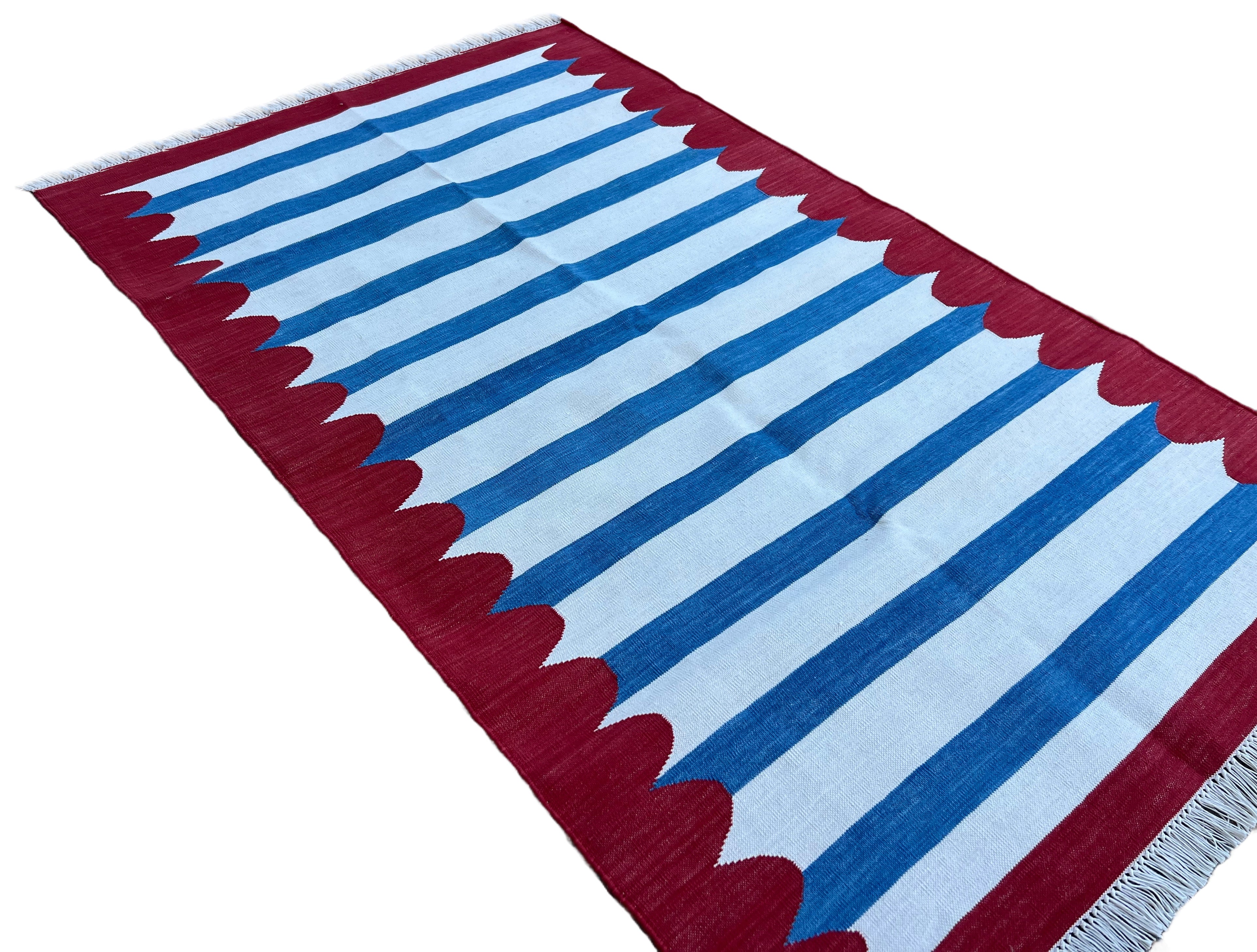 Modern Handmade Cotton Blue, White And Red Scalloped Striped Area Rug-6795