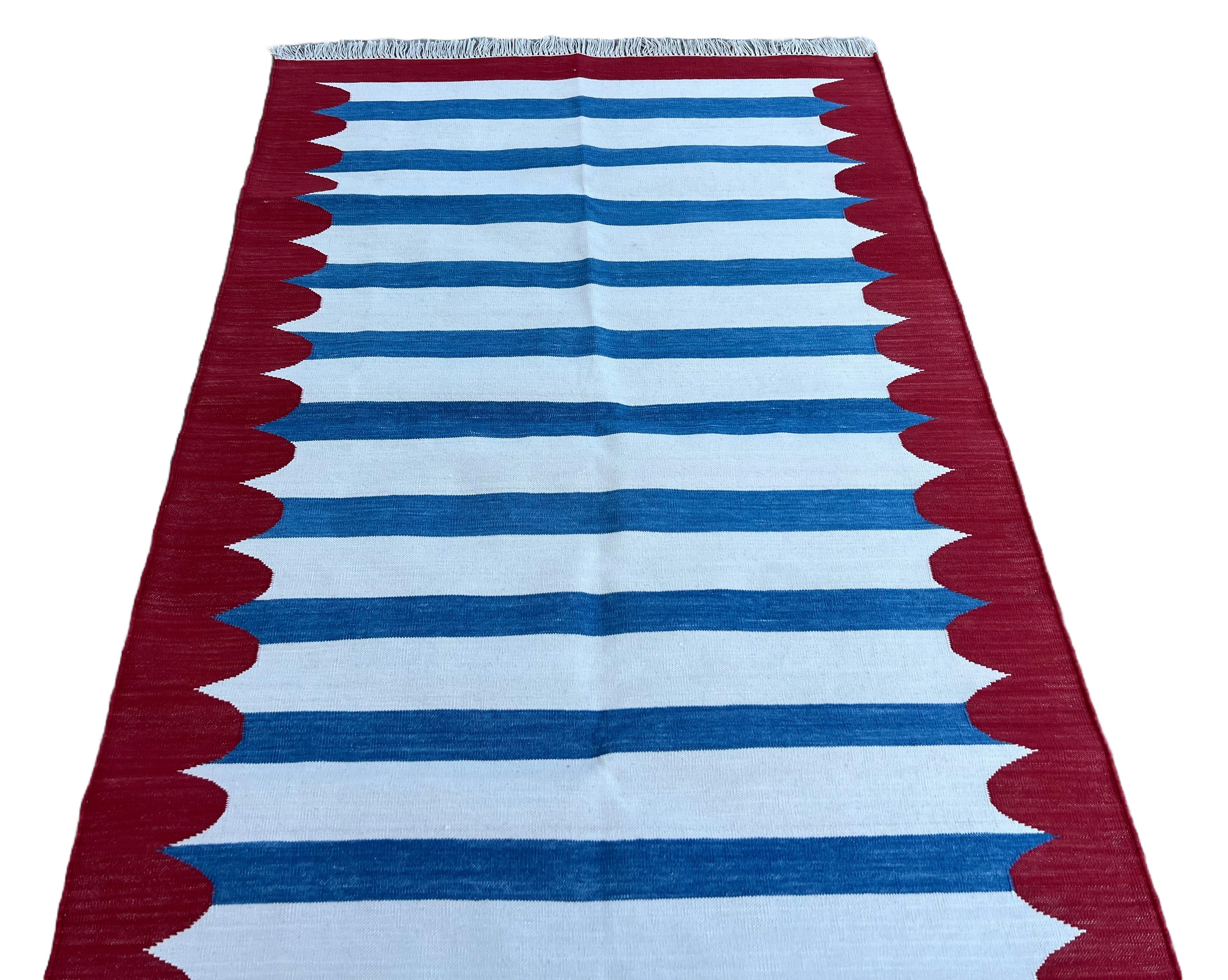 Modern Handmade Cotton Blue, White And Red Scalloped Striped Area Rug-6795