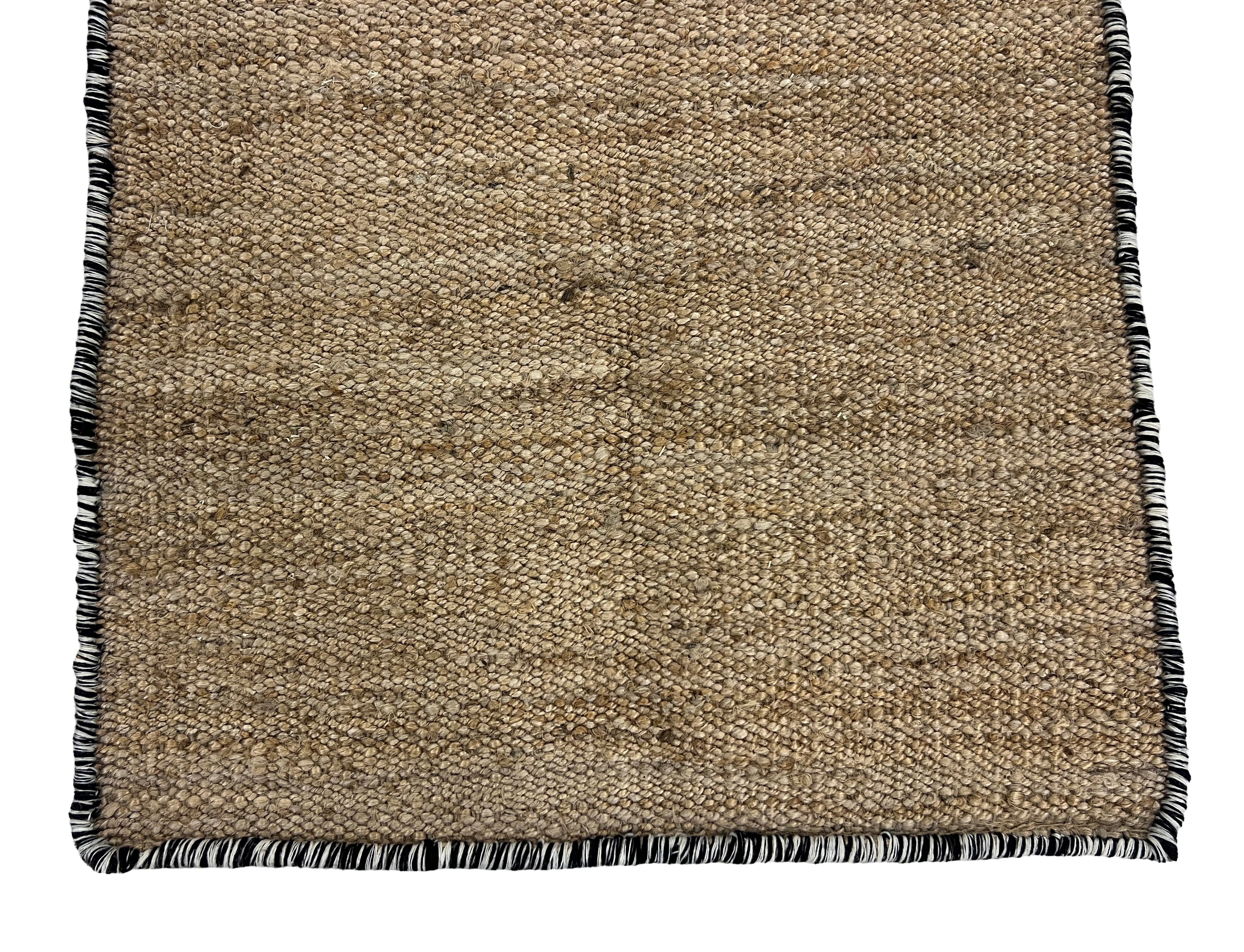 Modern Handwoven Natural Jute Kilim Rug with New Zealand Wool Border -8051