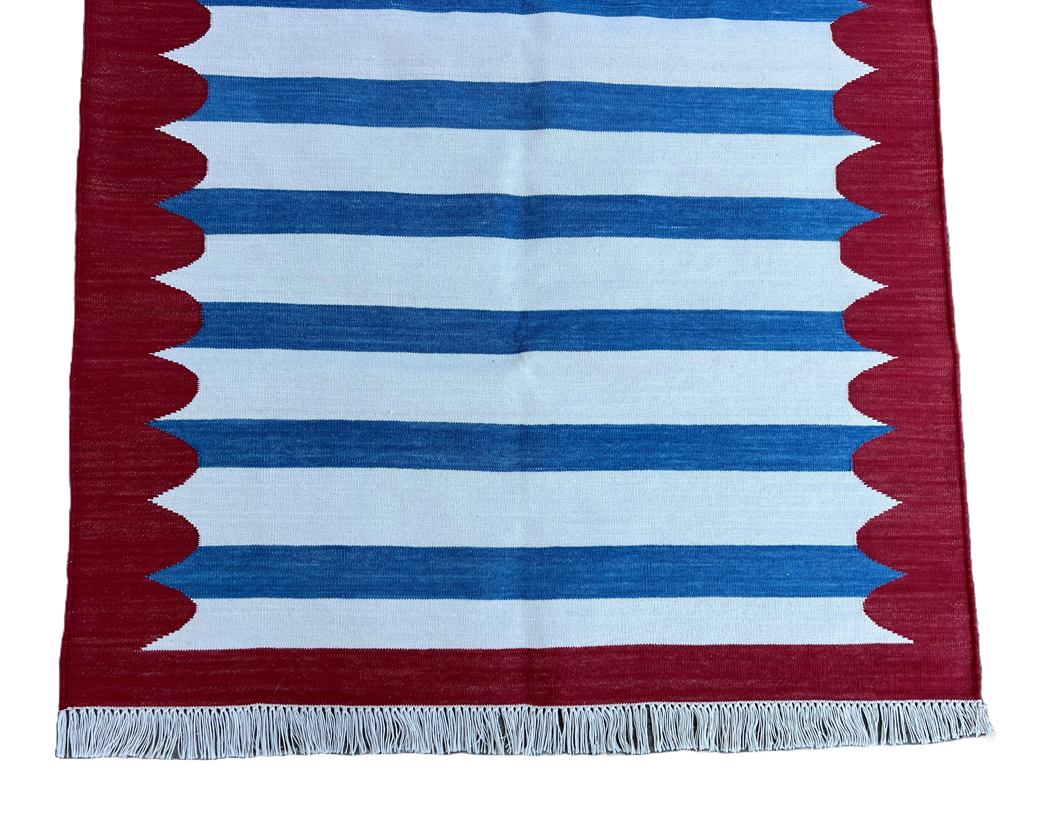 Modern Handmade Cotton Blue, White And Red Scalloped Striped Area Rug-6795