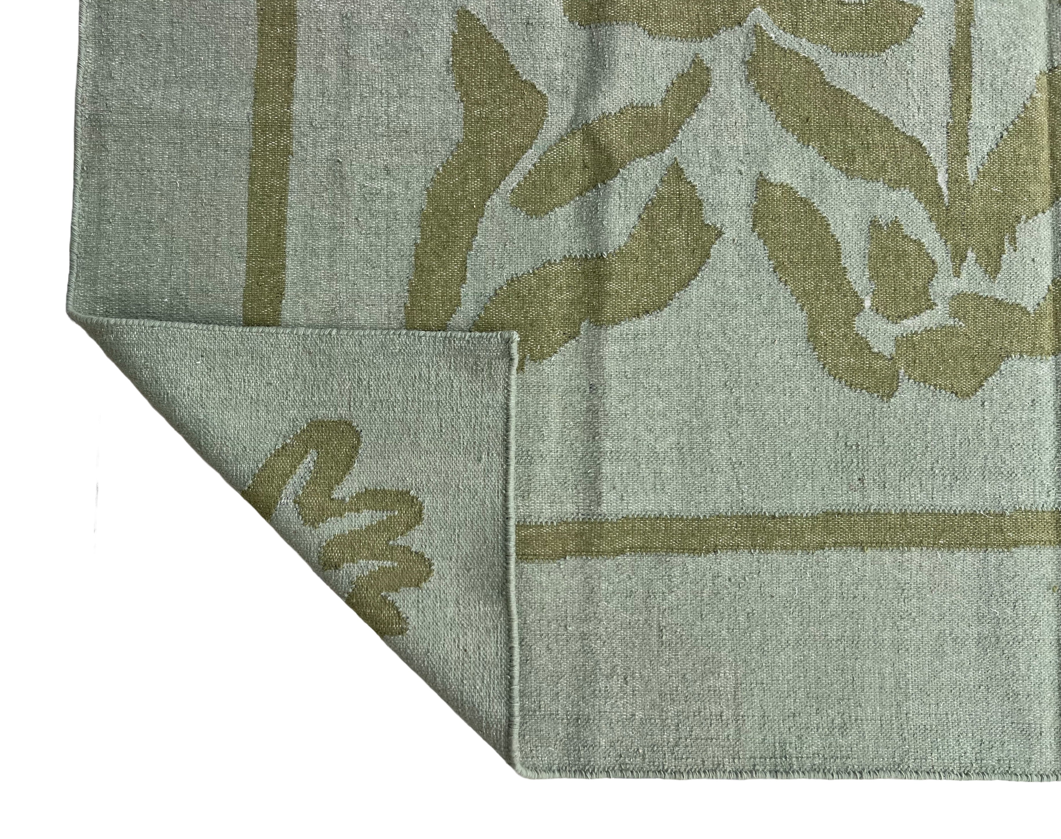 Handwoven New Zealand Wool Cream And Green Geometric Rug Size 200x270cm