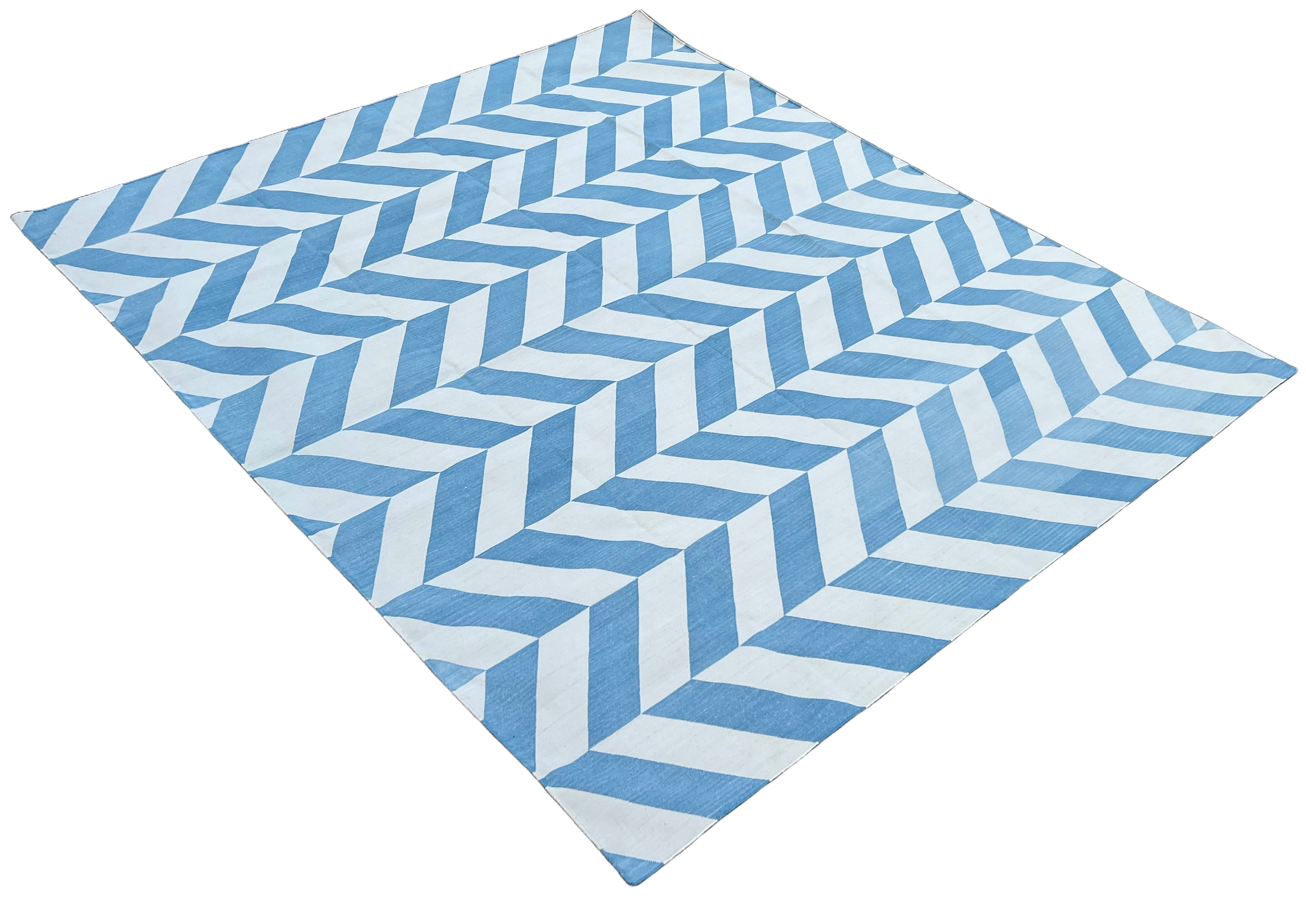 Modern Handmade Cotton Blue And White Zig Zag Striped Rug-6531