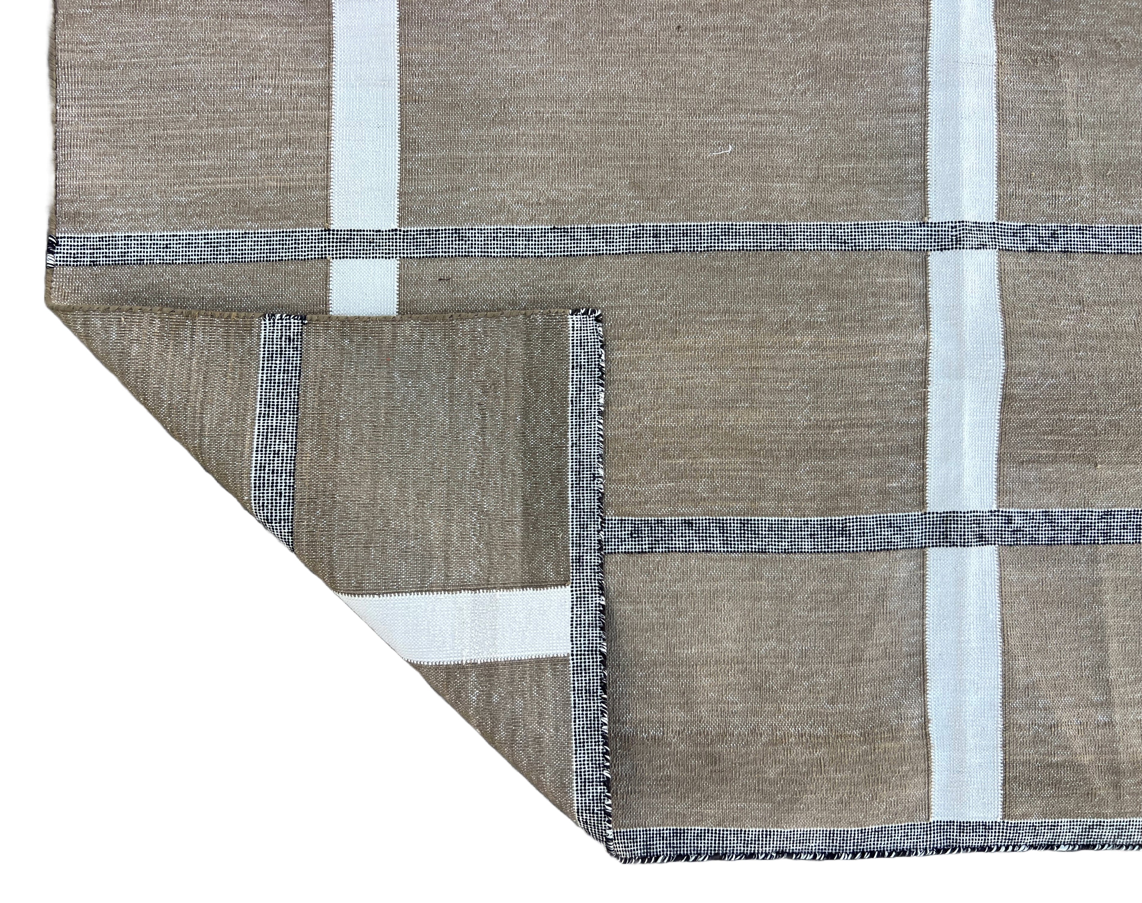 Modern Handmade Cotton Area Flat Weave Rug, Beige And Cream Checked Indian Dhurrie-6725