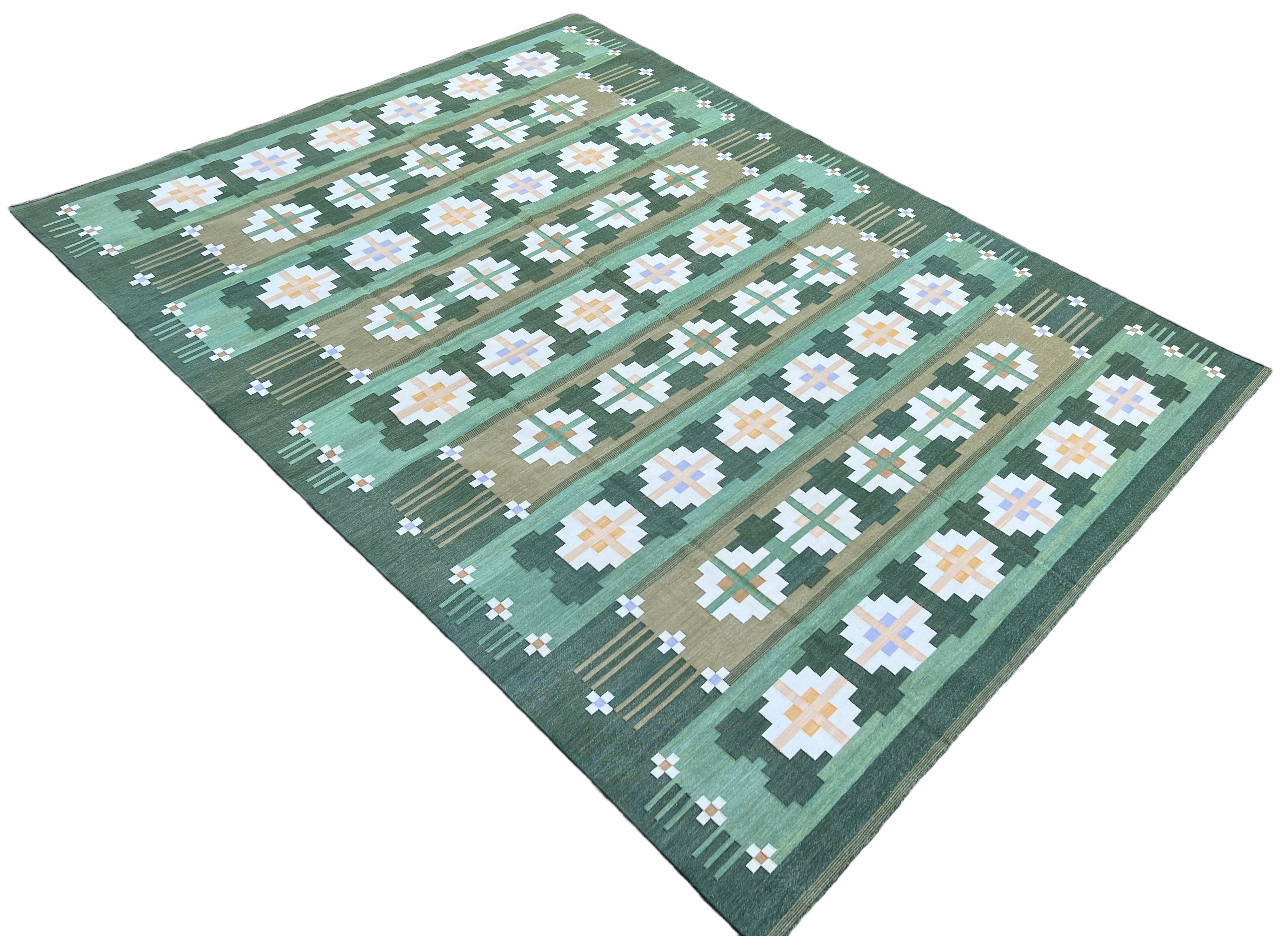 Modern Handmade Cotton Area Flat Weave Rug, Natural Vegetable Dyed, Green Geometric Indian Dhurrie