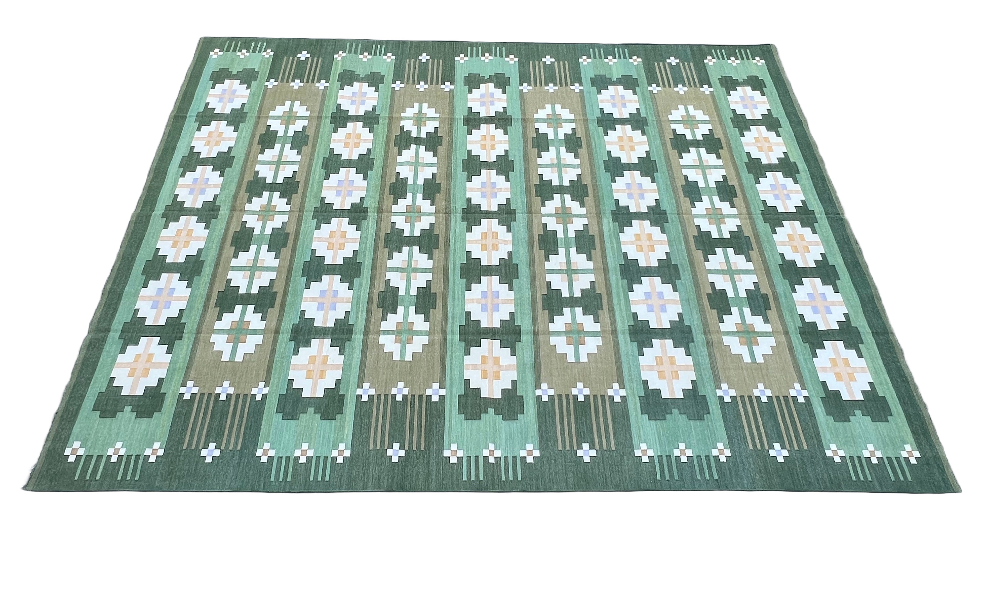 Modern Handmade Cotton Area Flat Weave Rug, Natural Vegetable Dyed, Green Geometric Indian Dhurrie