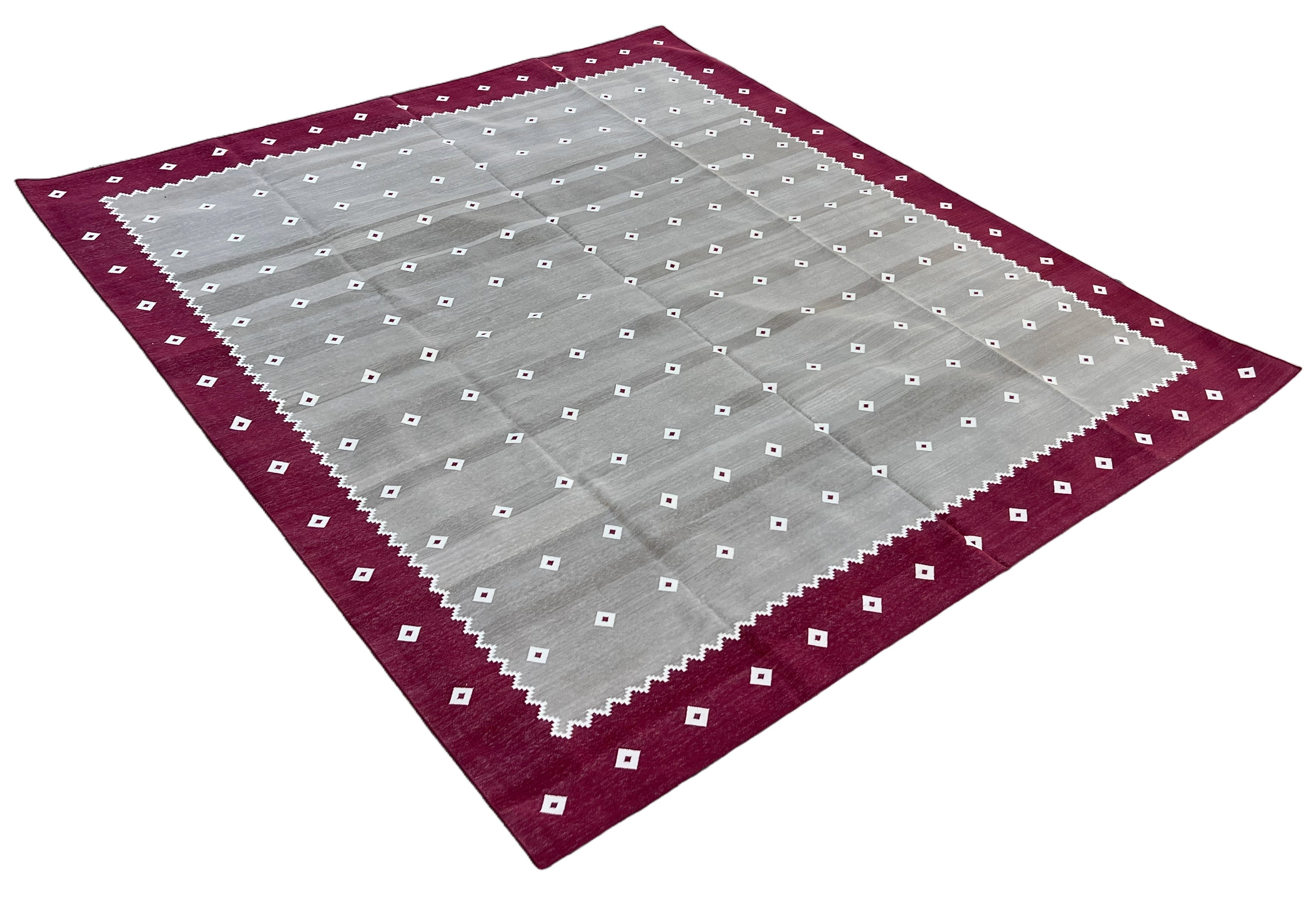 Modern Handmade Cotton Area Flat Weave Rug, Beige, Cream And Pink Diamond Indian Dhurrie-6728
