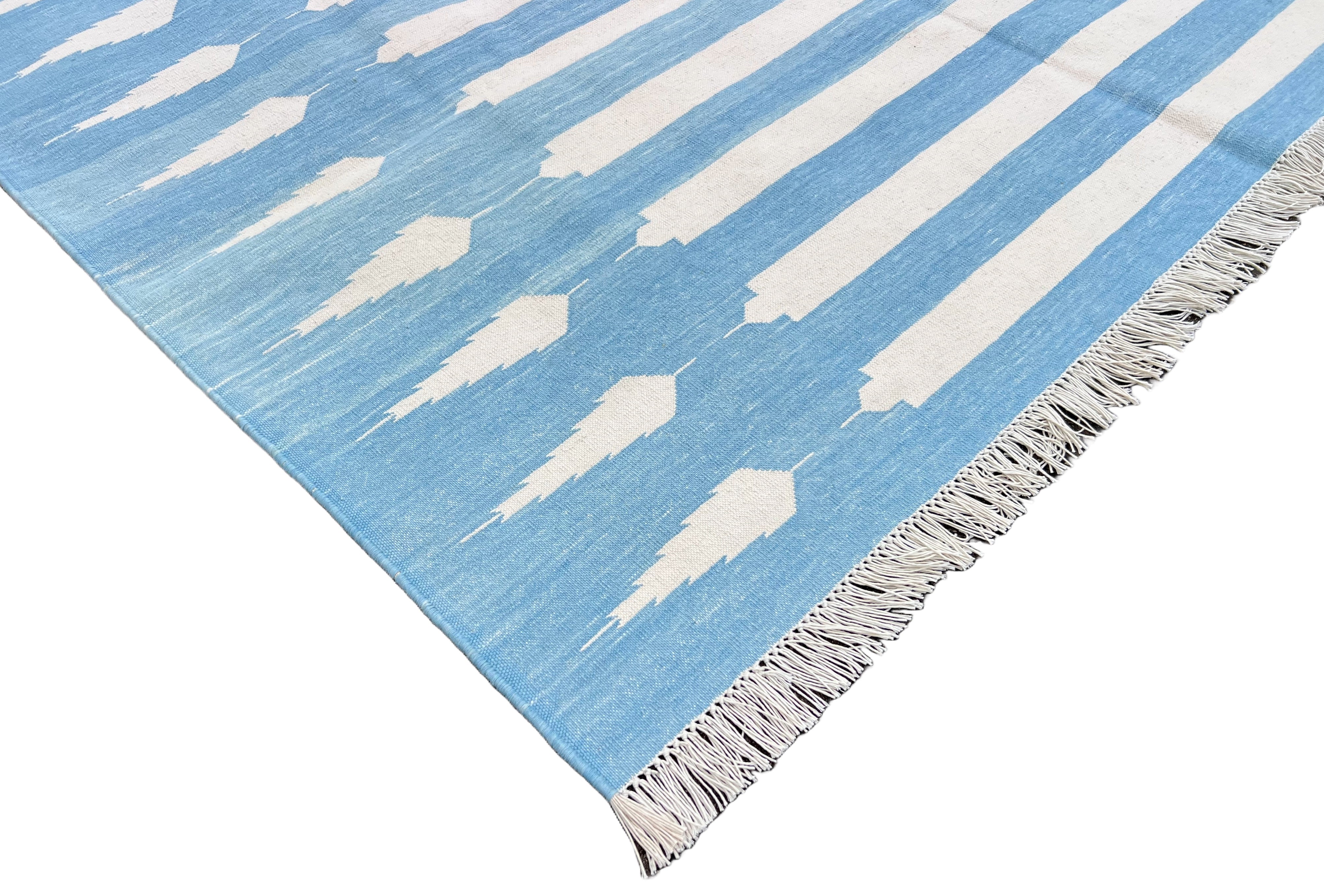 Modern Handmade Cotton Sky Blue And White Arrow Striped Rug-6746