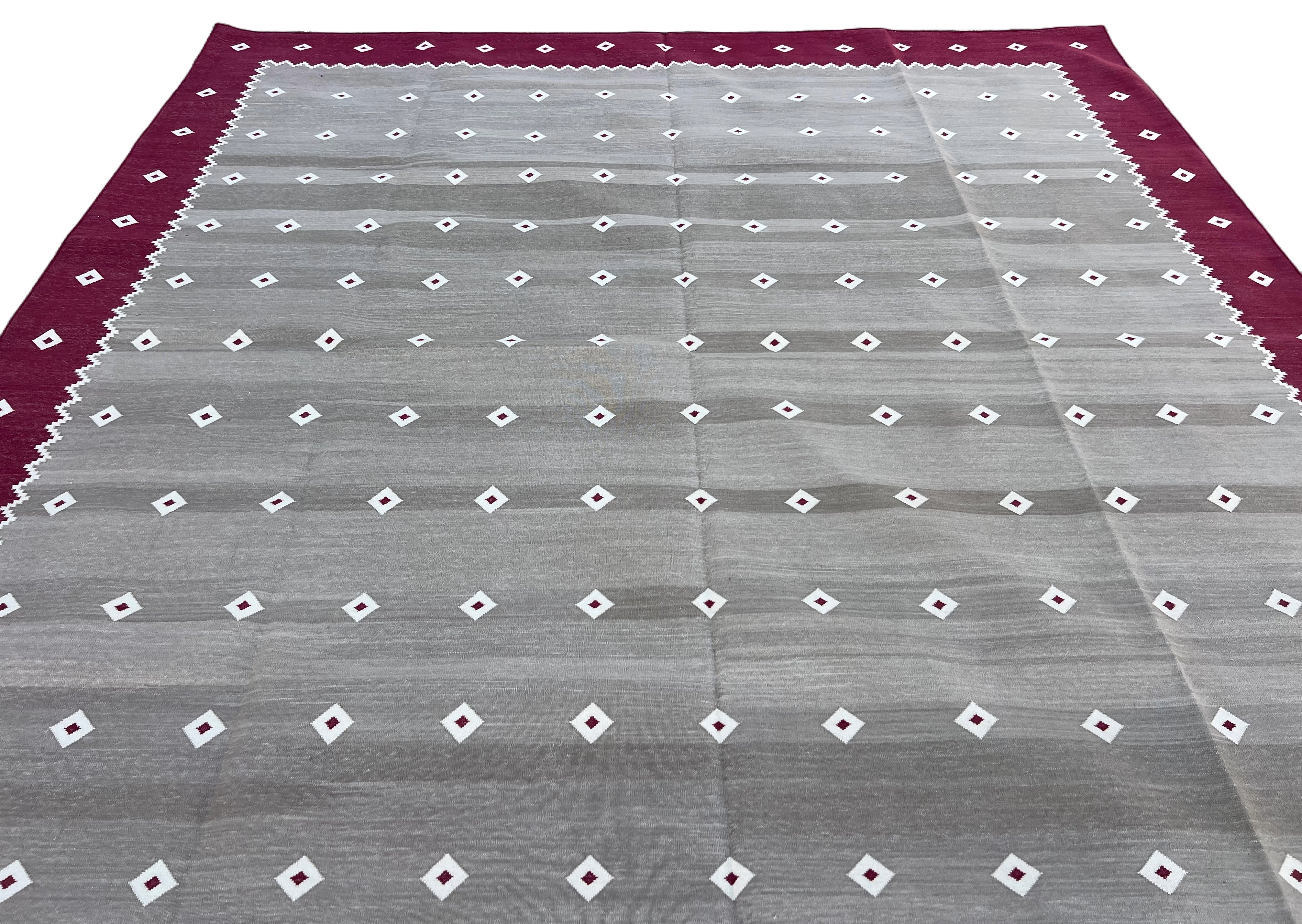 Modern Handmade Cotton Area Flat Weave Rug, Beige, Cream And Pink Diamond Indian Dhurrie-6728