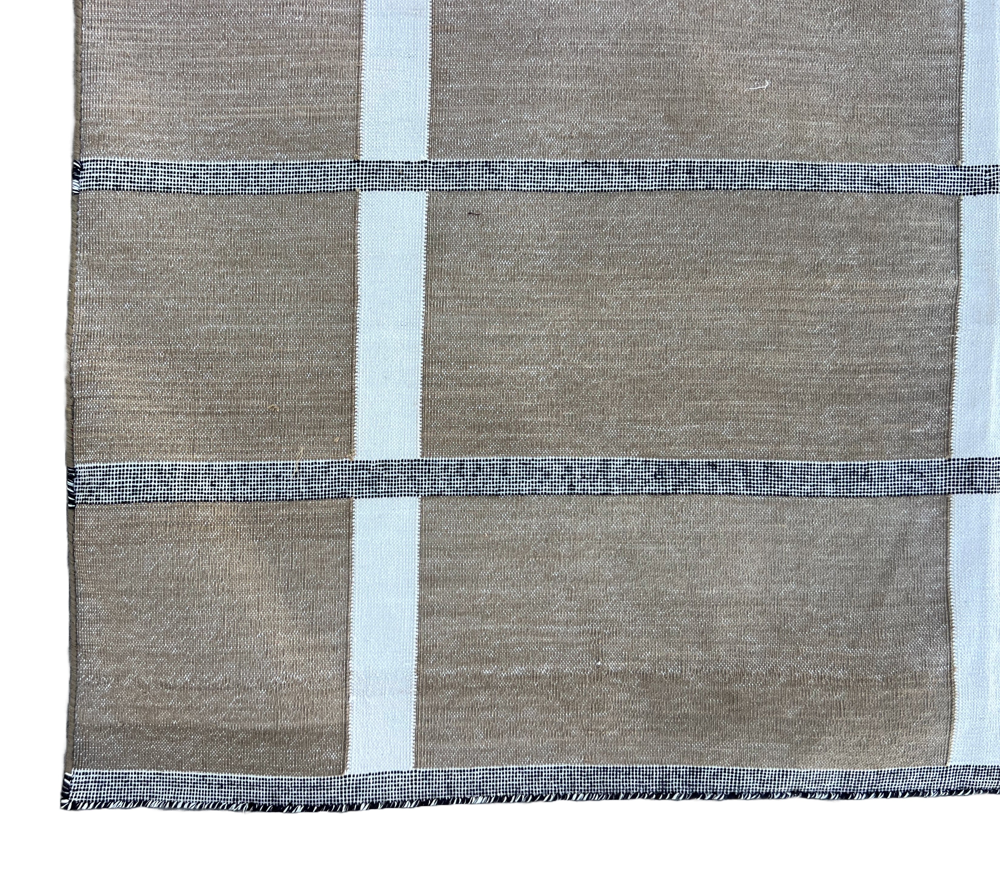 Modern Handmade Cotton Area Flat Weave Rug, Beige And Cream Checked Indian Dhurrie-6725