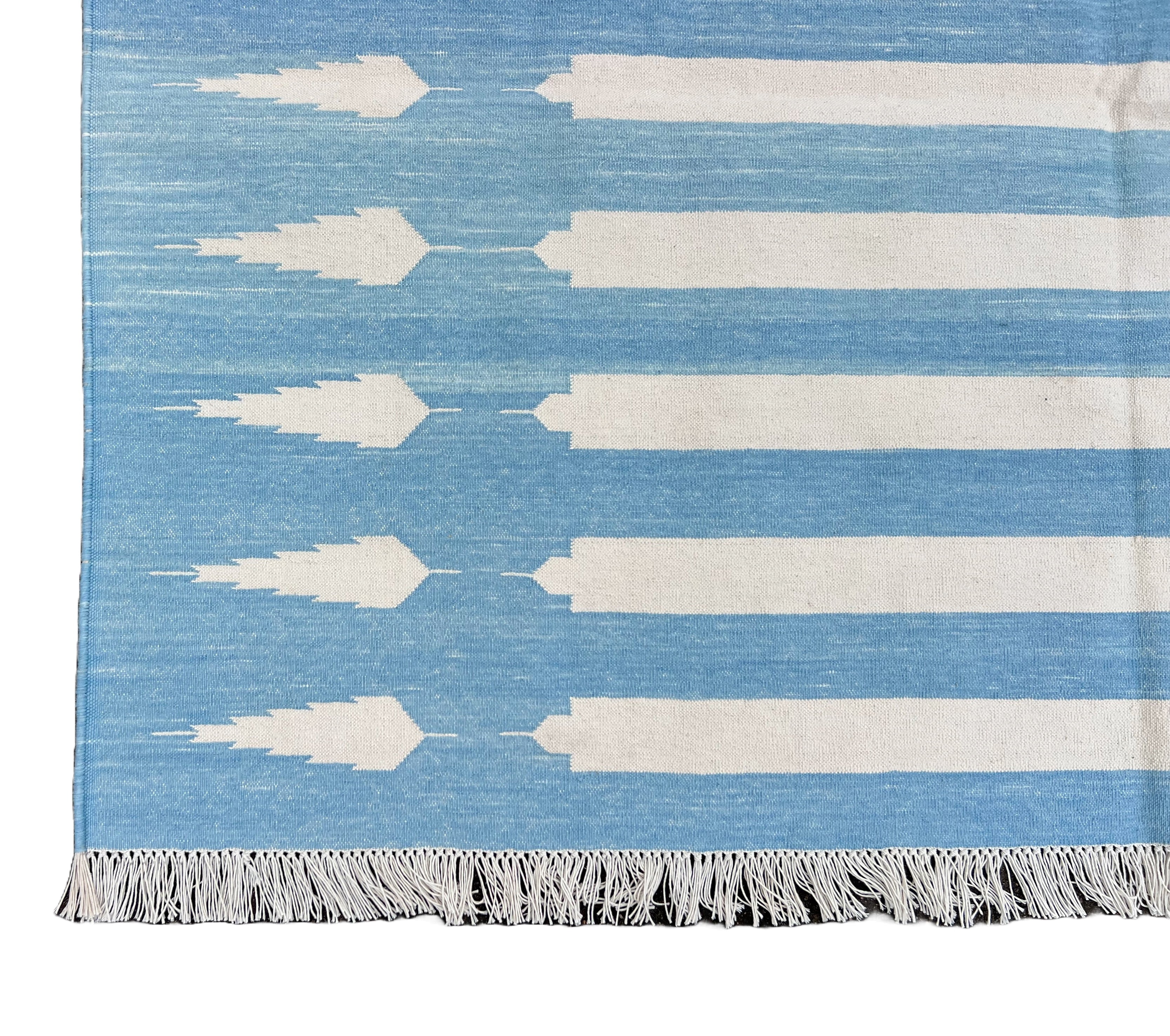 Modern Handmade Cotton Sky Blue And White Arrow Striped Rug-6746