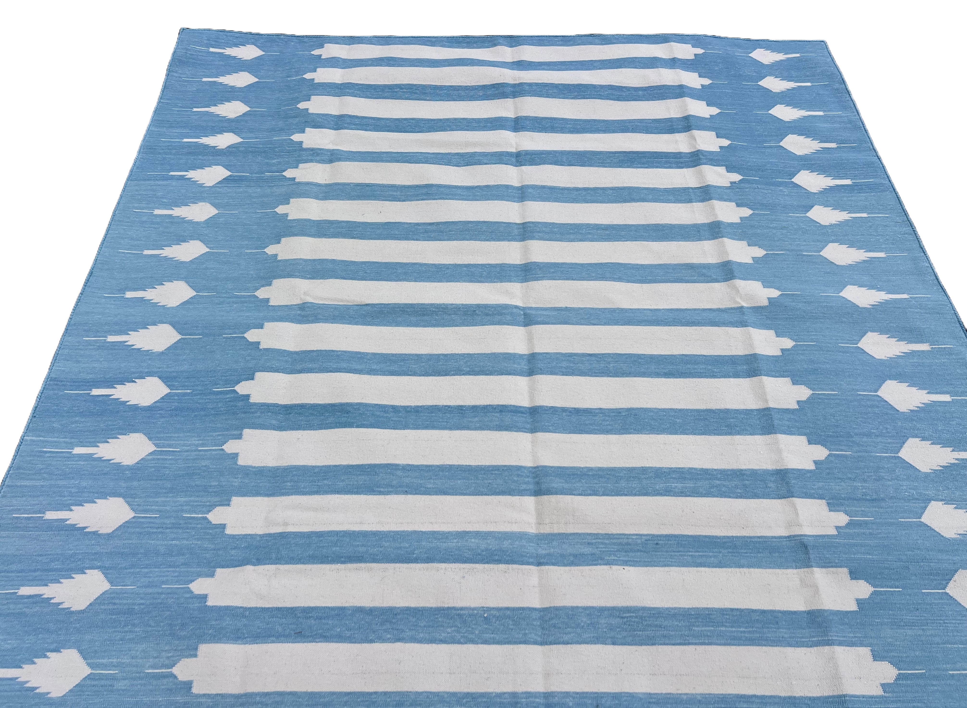 Modern Handmade Cotton Sky Blue And White Arrow Striped Rug-6747