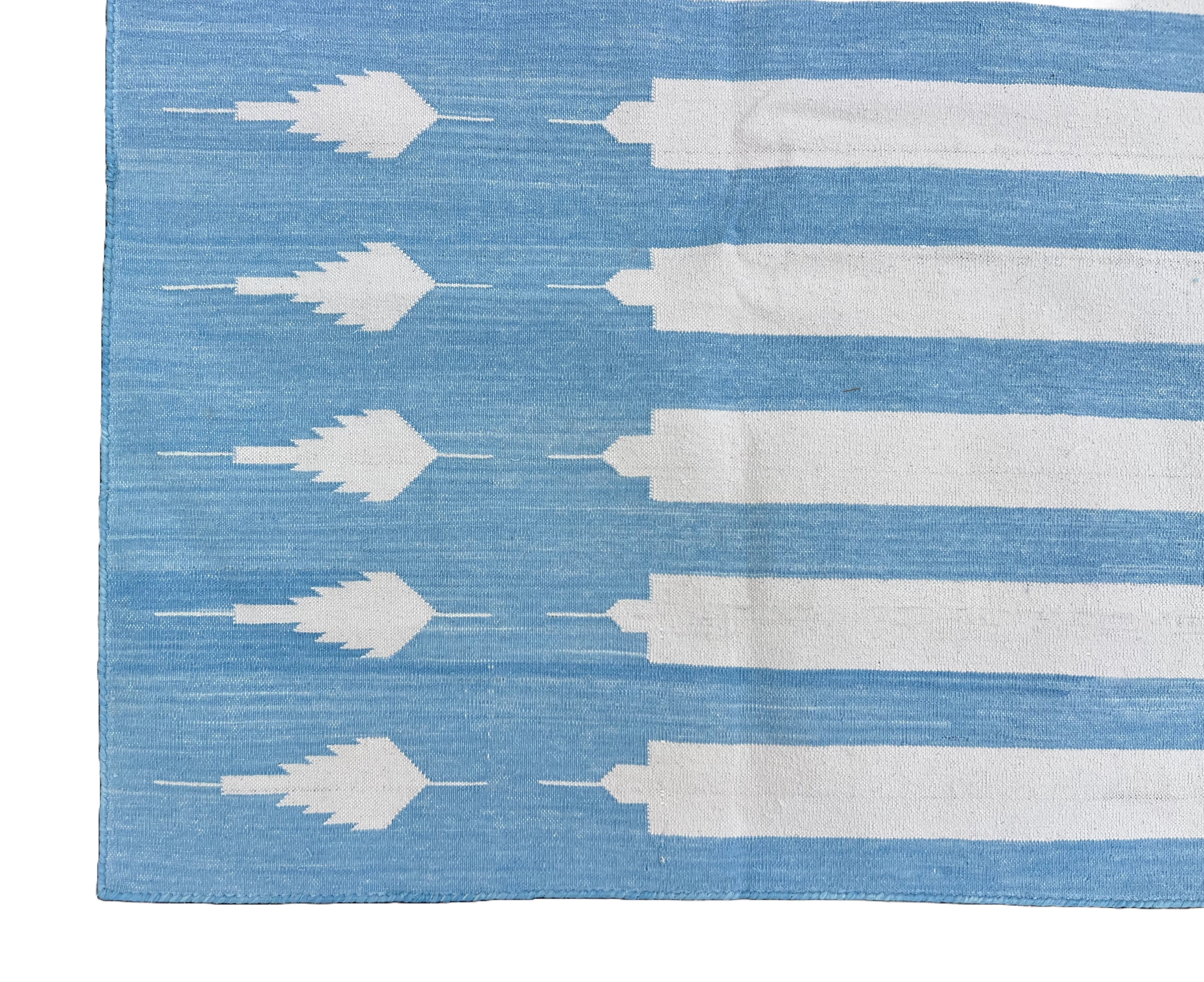 Modern Handmade Cotton Sky Blue And White Arrow Striped Rug-6747