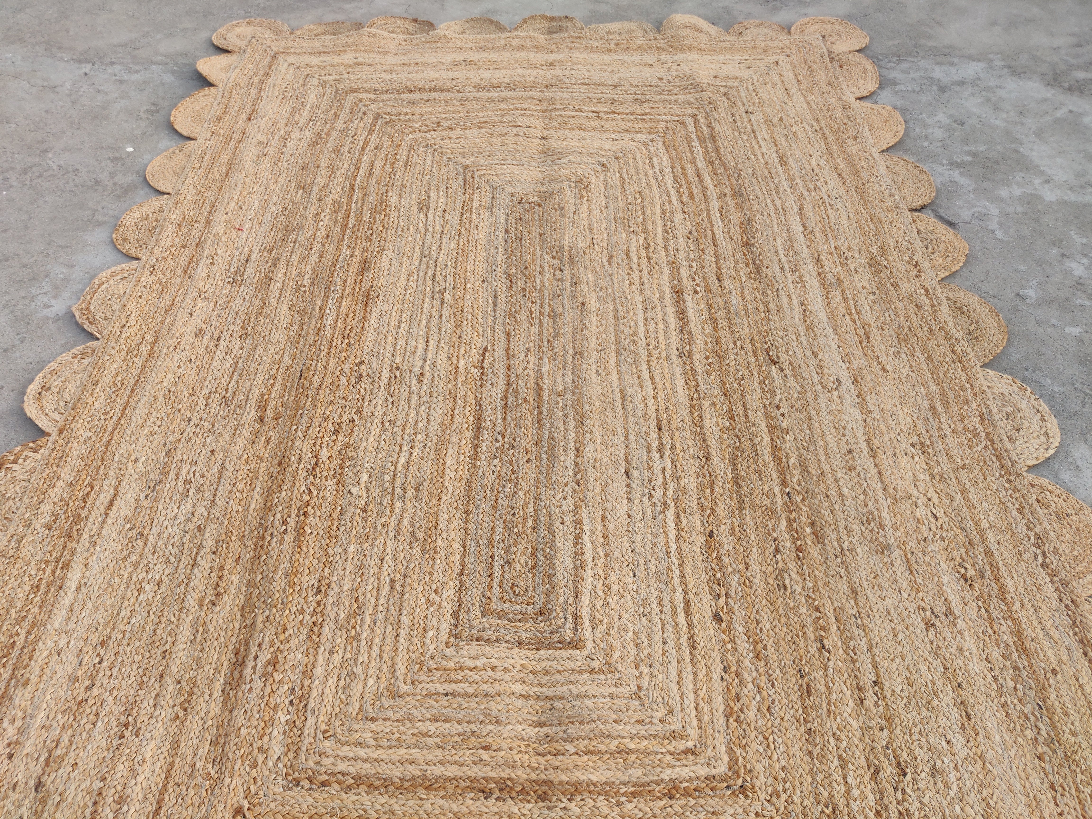 Modern Handmade Natural Jute Scalloped Rug Dhurrie with a Solid Border -8031