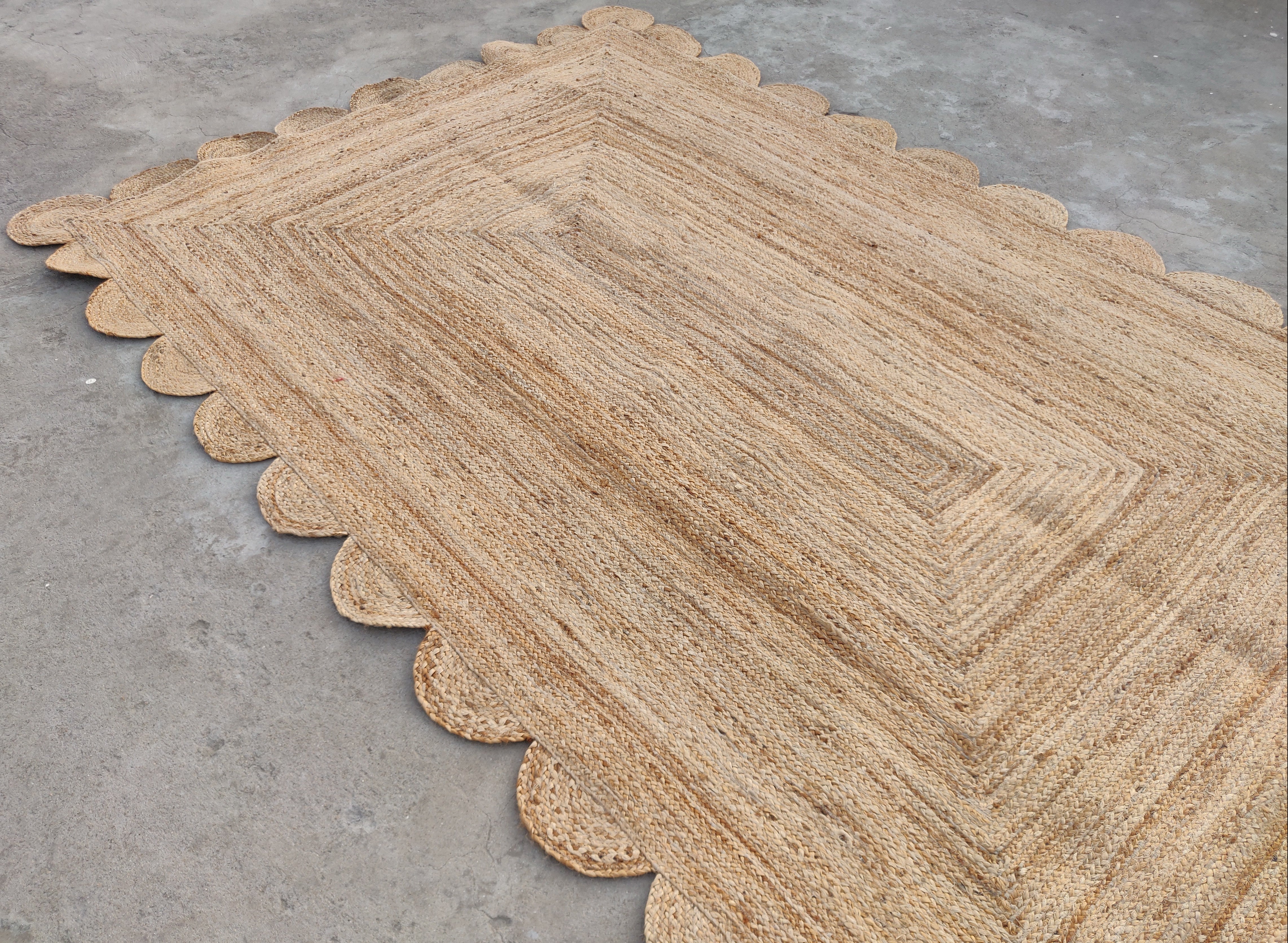 Modern Handmade Natural Jute Scalloped Rug Dhurrie with a Solid Border -8031