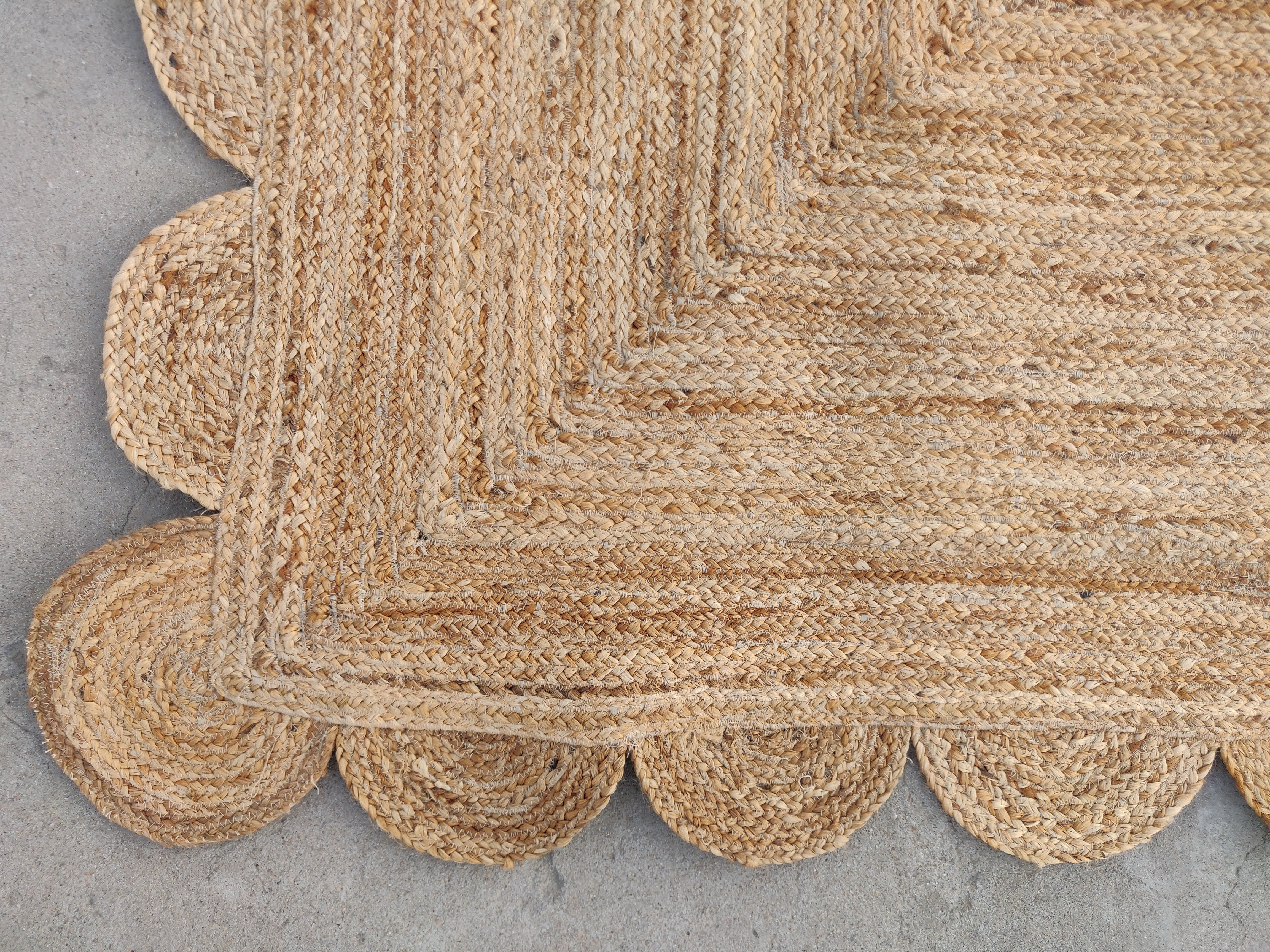 Modern Handmade Natural Jute Scalloped Rug Dhurrie with a Solid Border -8031