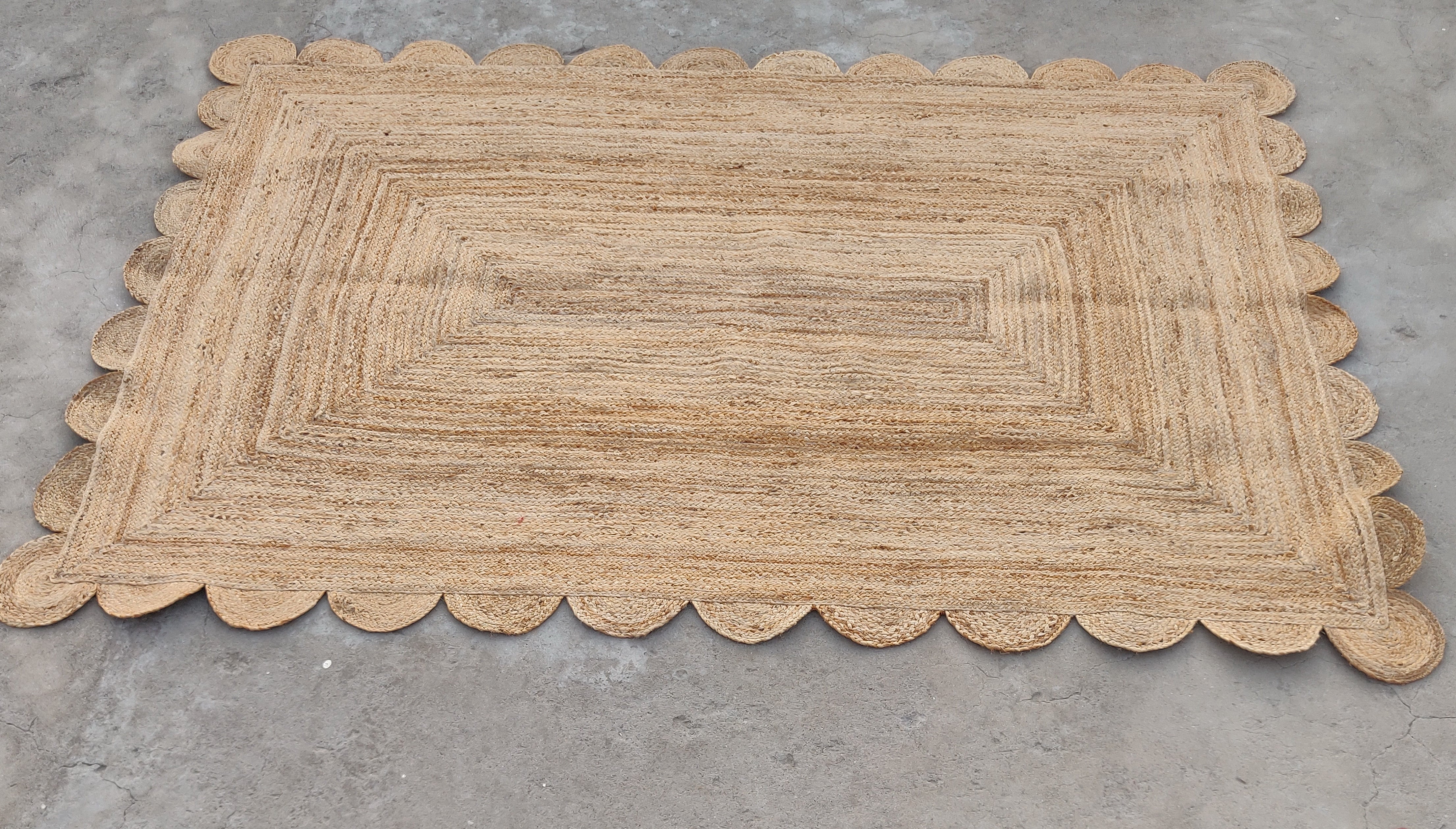 Modern Handmade Natural Jute Scalloped Rug Dhurrie with a Solid Border -8031