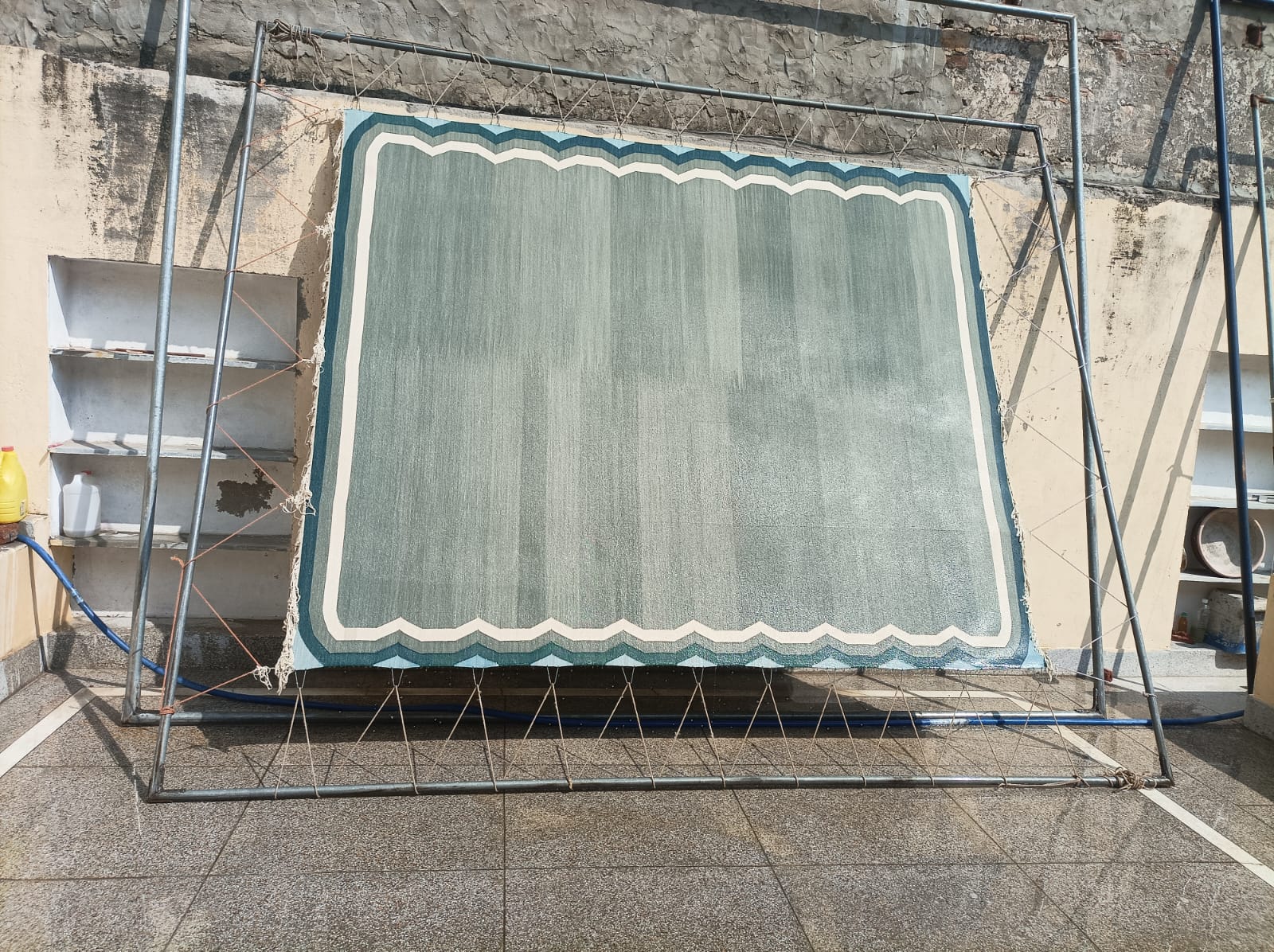 Modern Handmade Cotton Gray, Cream and Teal Blue Scalloped Rug-9661