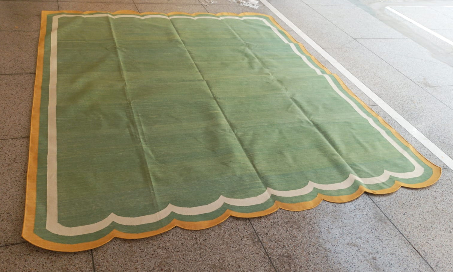 Modern Handmade Cotton Moss Green, Cream and Mustard Scalloped Rug-9667