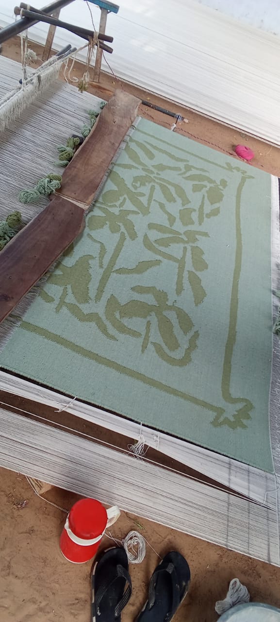 Handwoven New Zealand Wool Cream And Green Geometric Rug Size 200x270cm