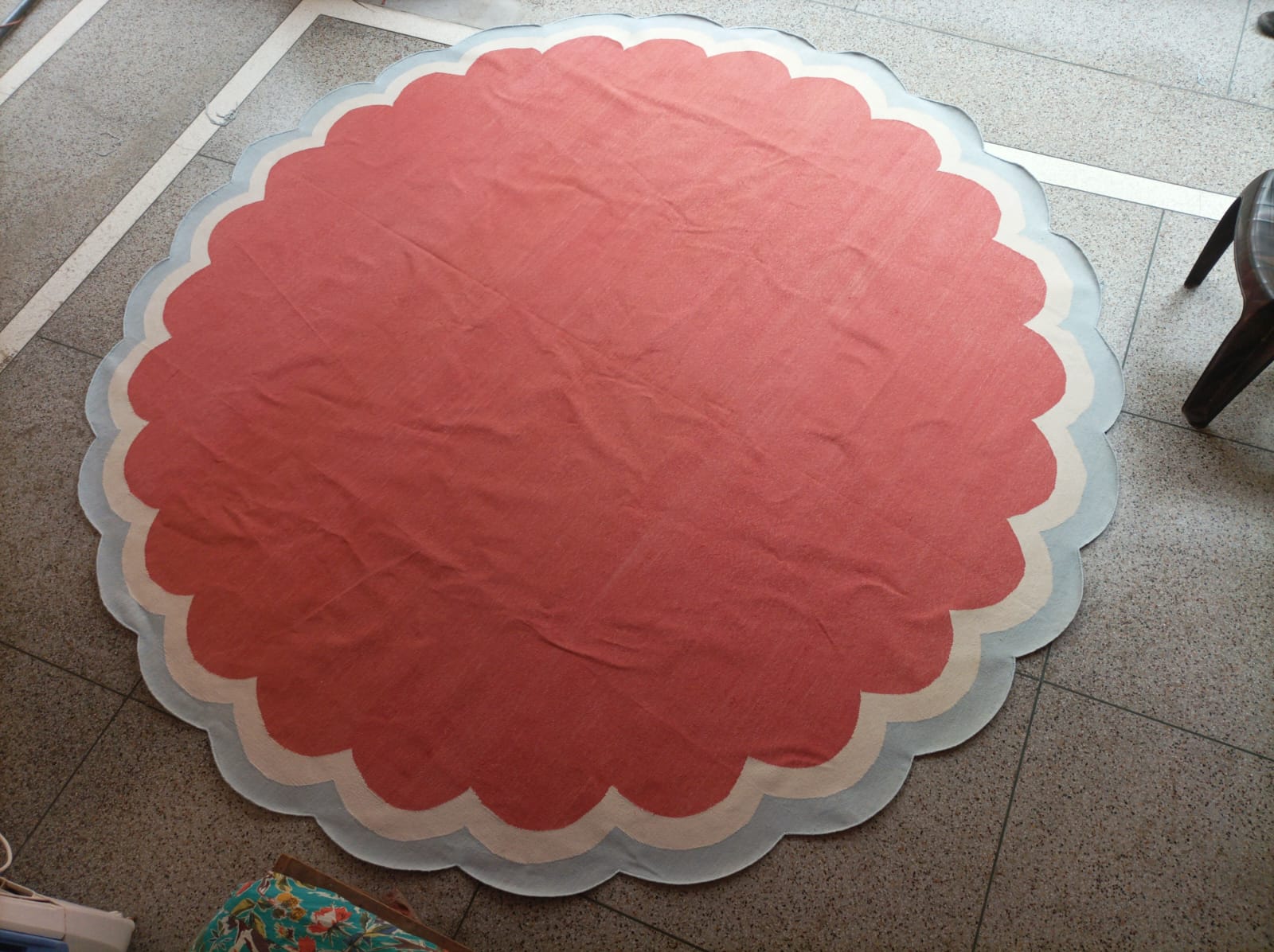 Handmade Cotton Terracotta, Cream And Sky Blue Round Scalloped Rug -9669