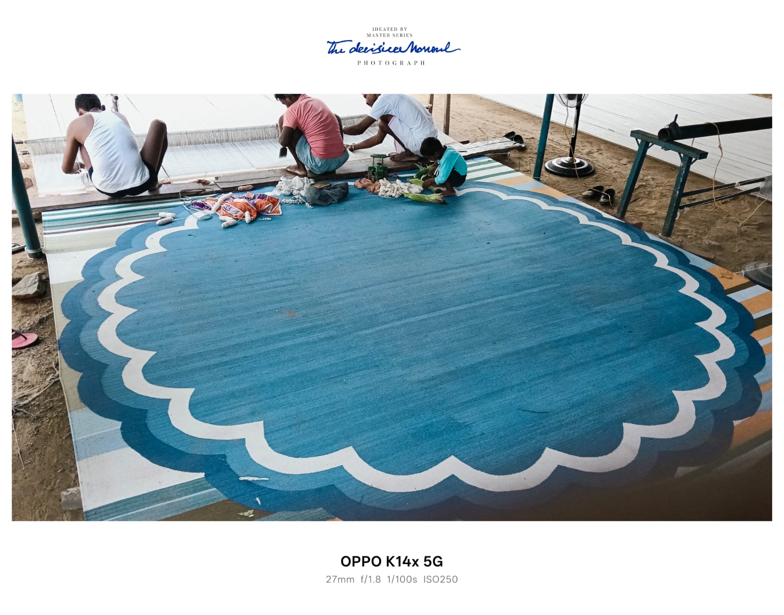 Modern Handmade Cotton Indigo Blue And White Round Scalloped Rug -9672