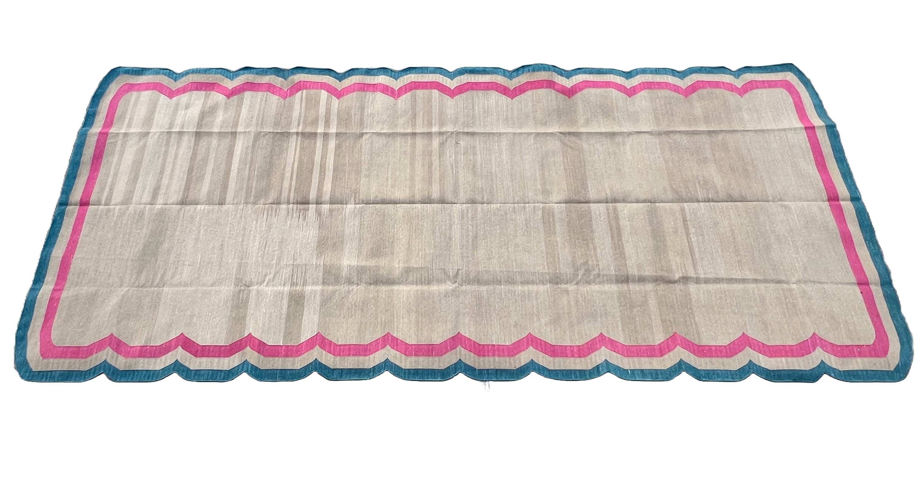 Modern Handmade Cotton Scalloped Rugs