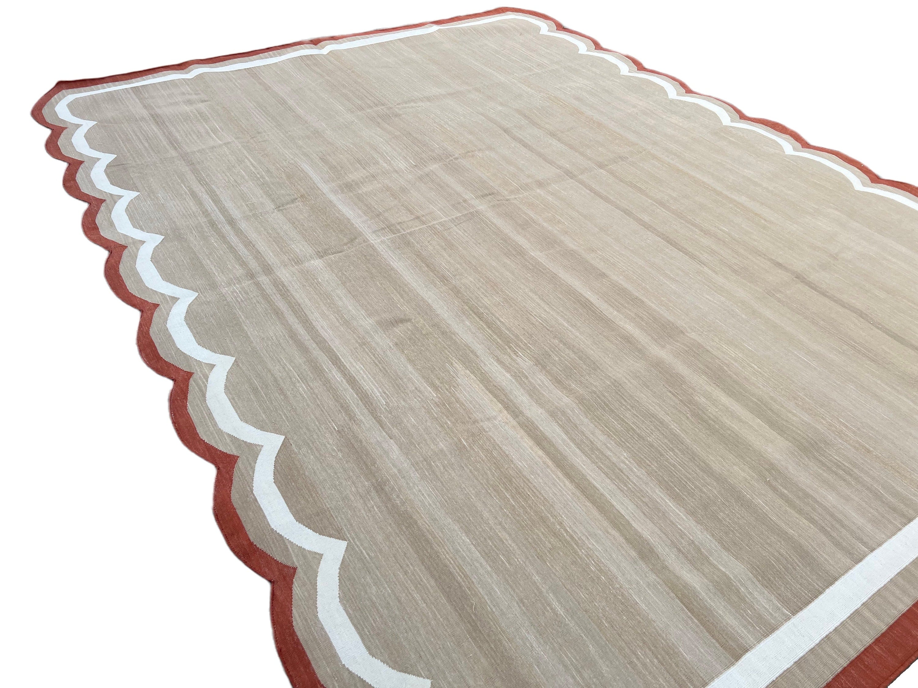 Modern Handmade Cotton Scalloped Rug