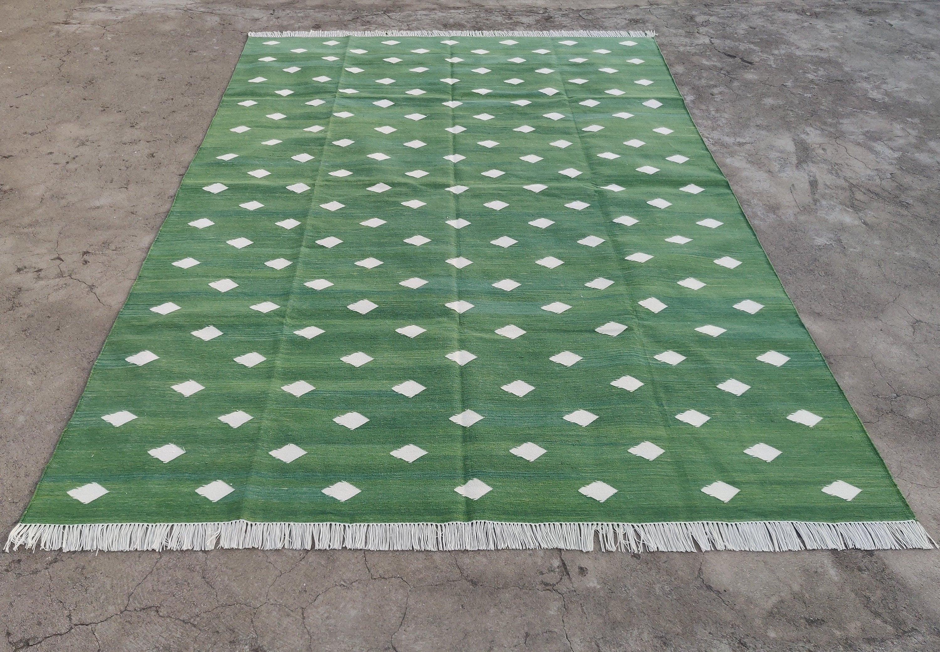 Modern Handmade Cotton Diamond/ Leaf Rug