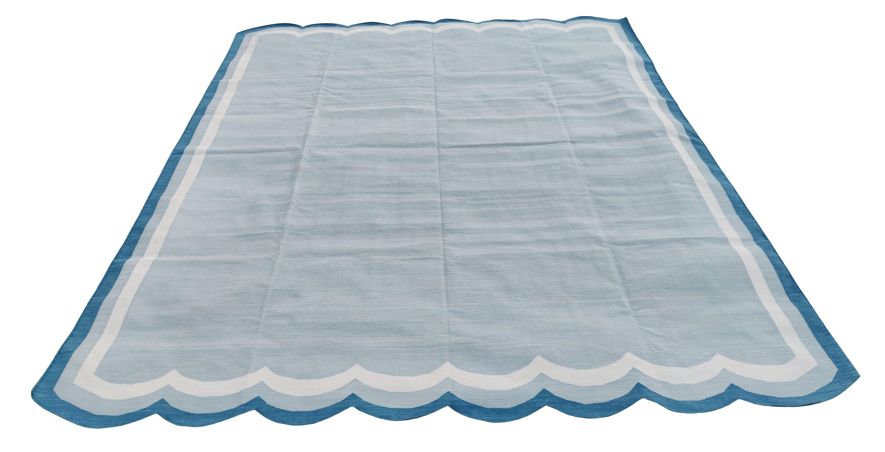 Modern Handmade Cotton Scalloped Rug