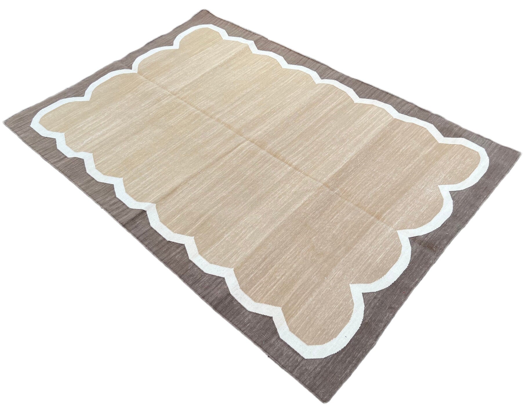 Modern Handmade Cotton Scalloped Rugs